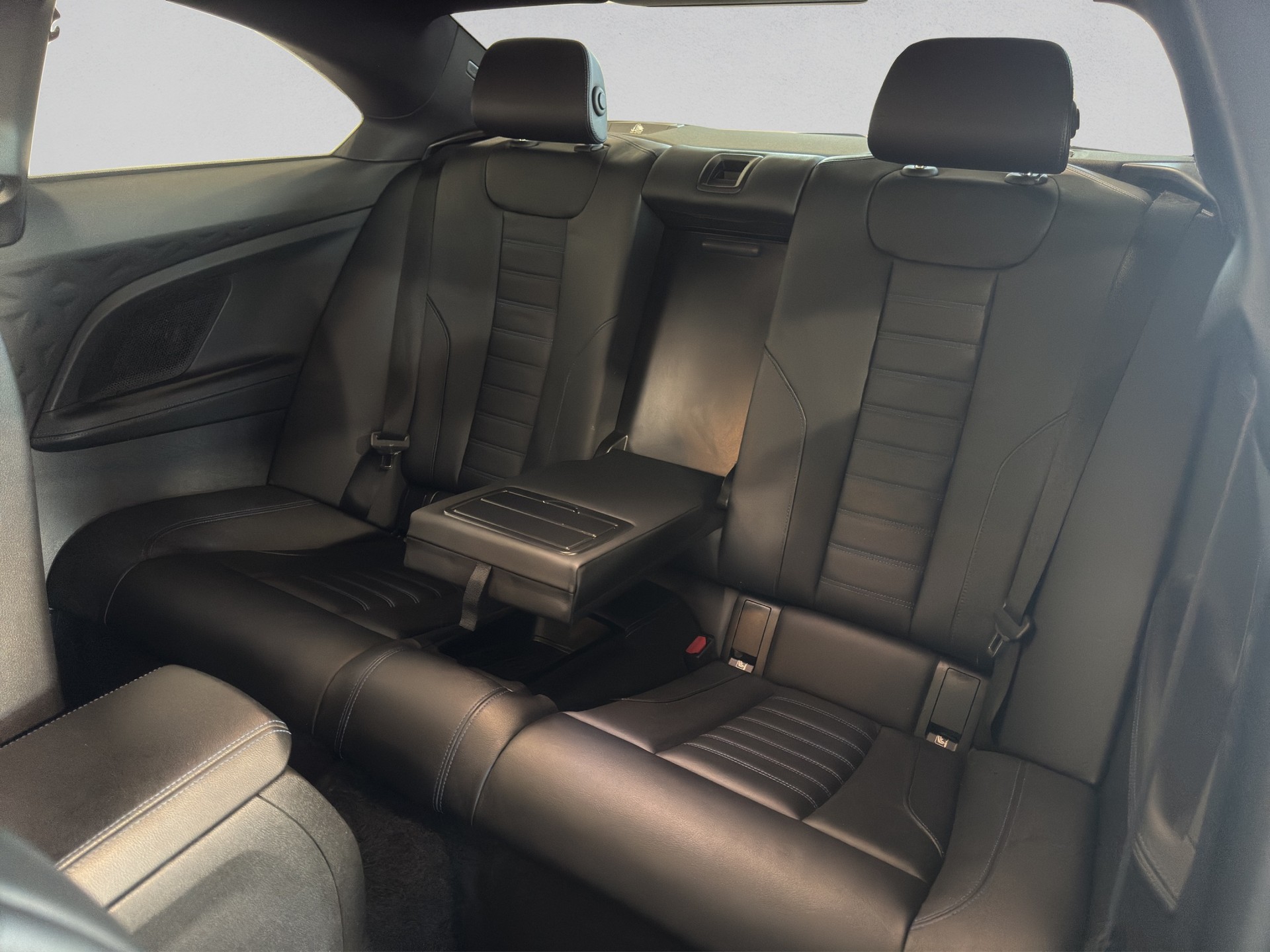 BMW M240i xDrive Steptronic-image-12
