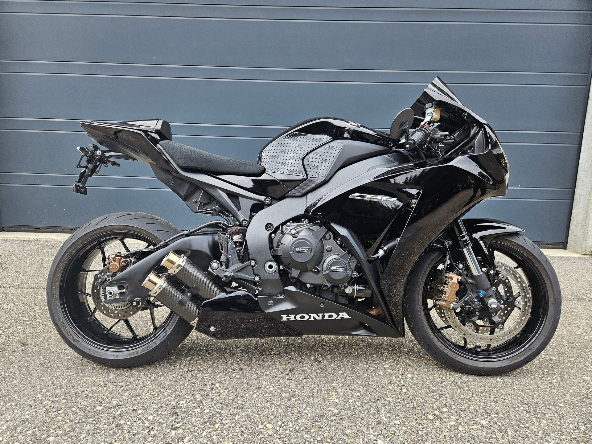 HONDA CBR 1000 RA ABS-image-0