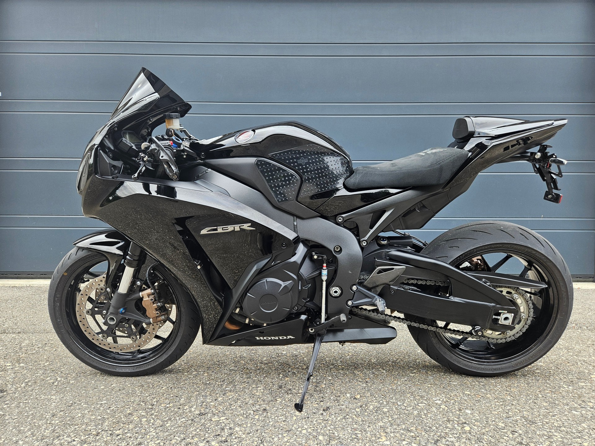 HONDA CBR 1000 RA ABS-image-1