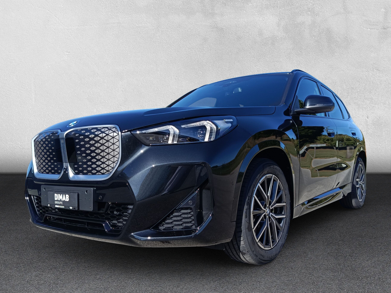 BMW iX1 eDrive 20 Edition M Sport-image-8