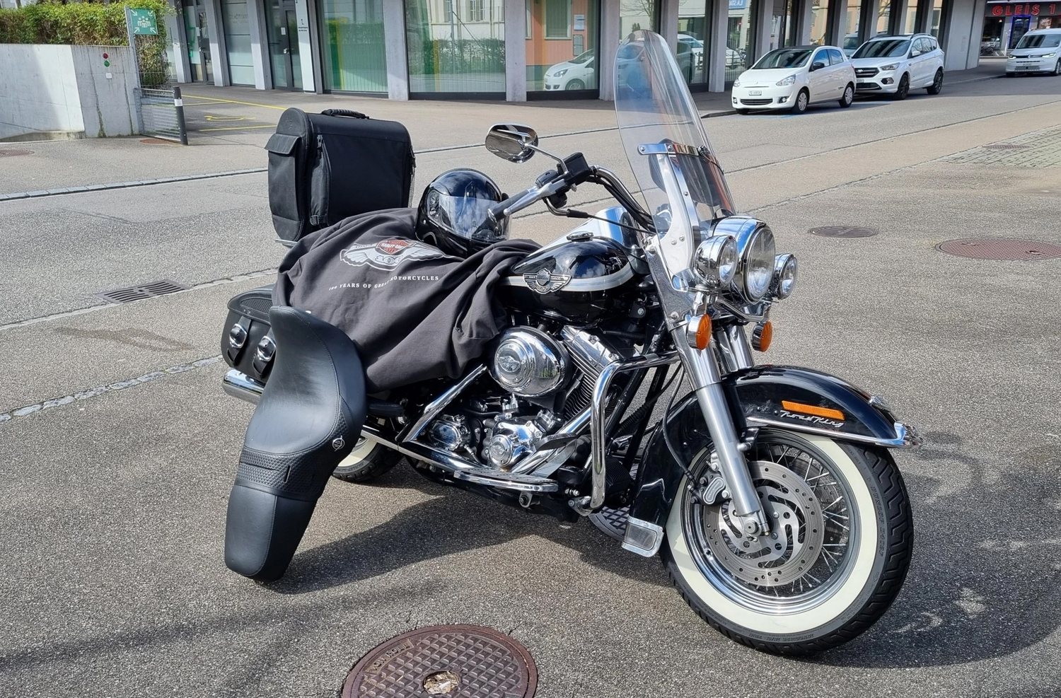 HARLEY-DAVIDSON FLHRCI Road King Classic-image-2