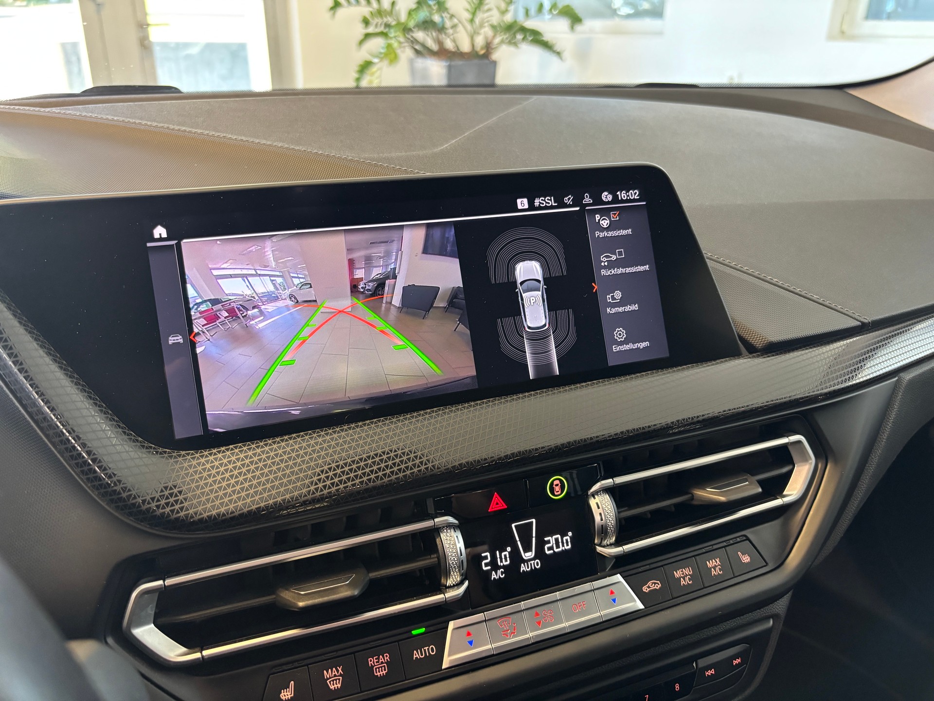 BMW 120i Sport Line Steptronic-image-14