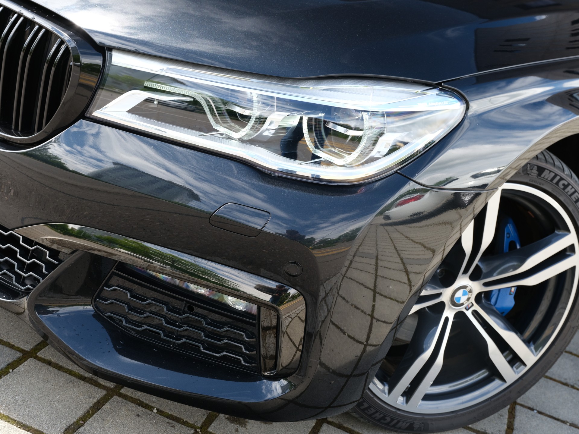 BMW 730d xDrive Steptronic-showroom-element-1