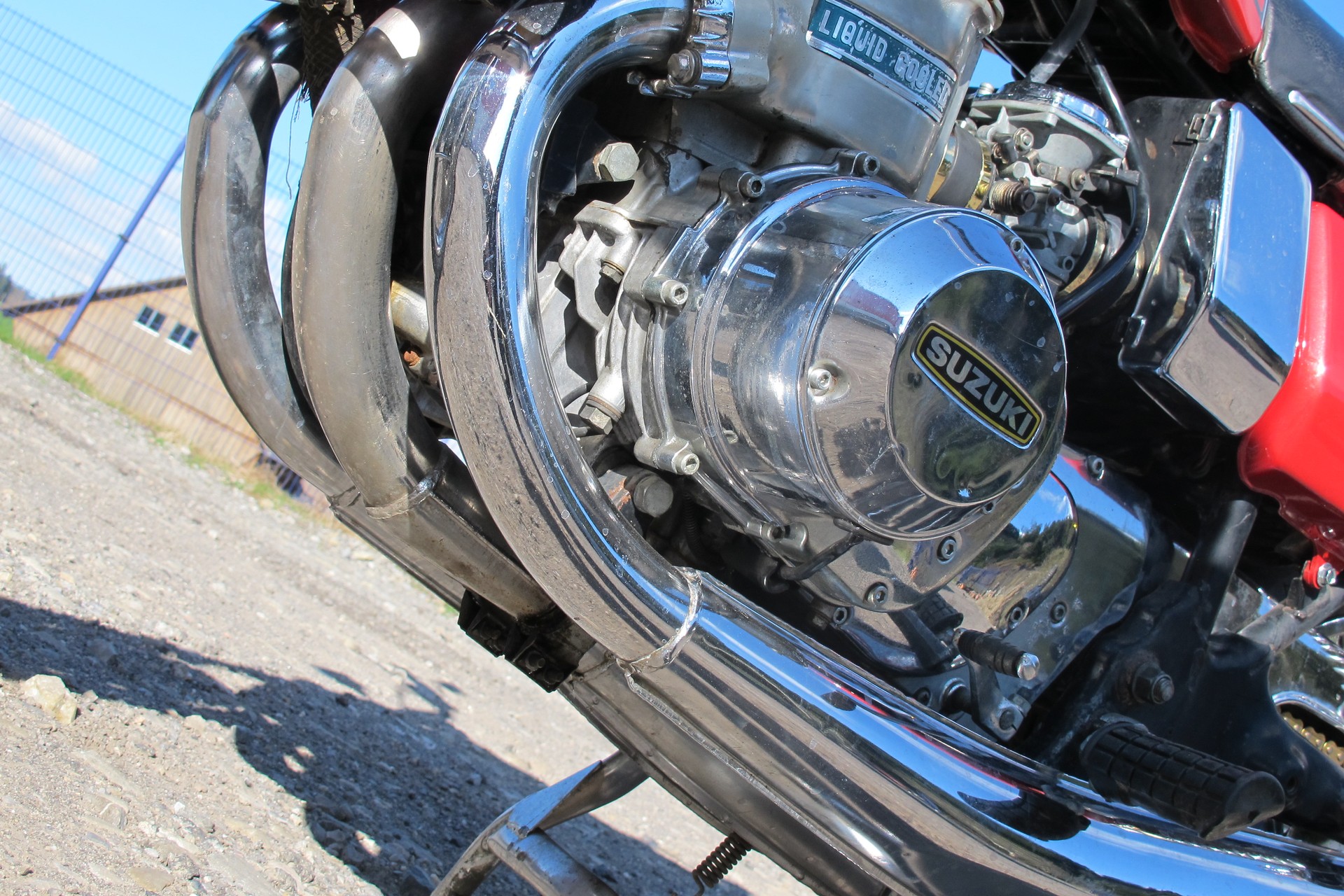 SUZUKI GT750 Wasserbüffel-image-11