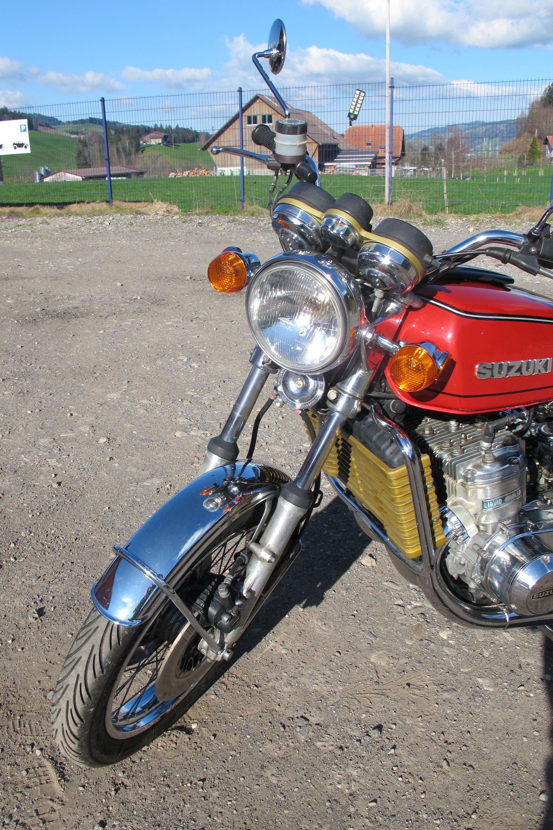 SUZUKI GT750 Wasserbüffel-image-9