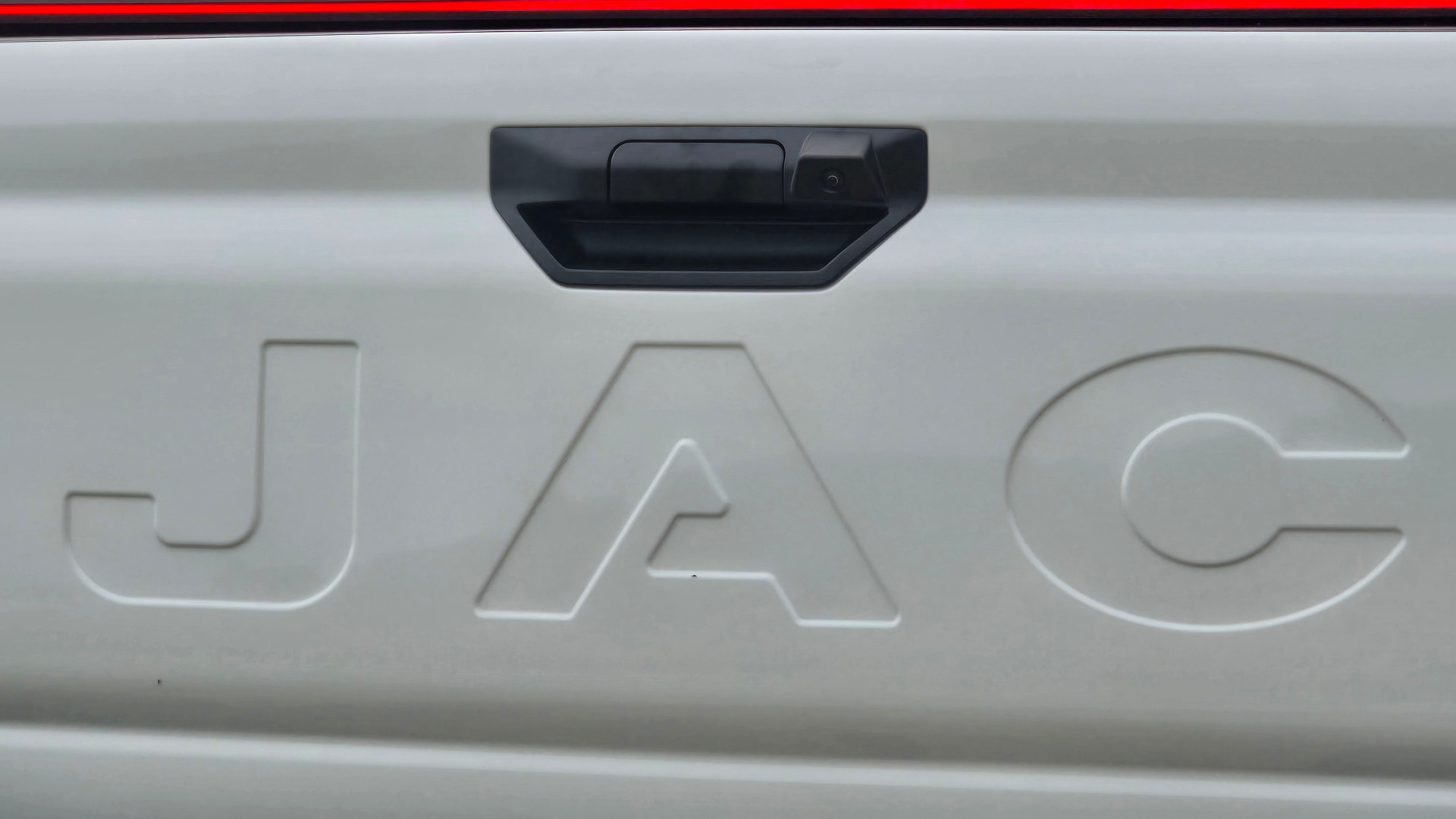 JAC Luxury-image-11