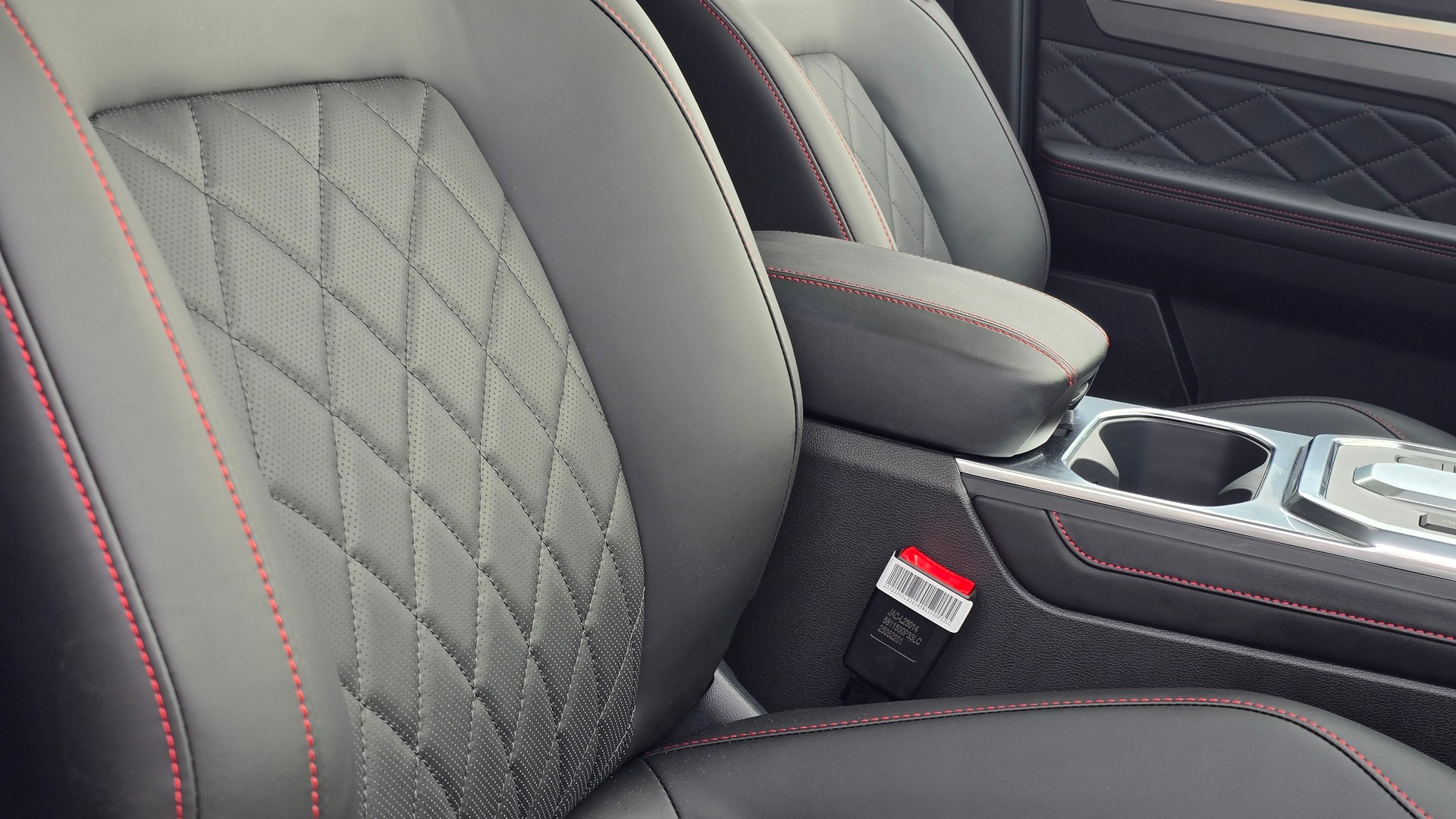 JAC Luxury-image-15