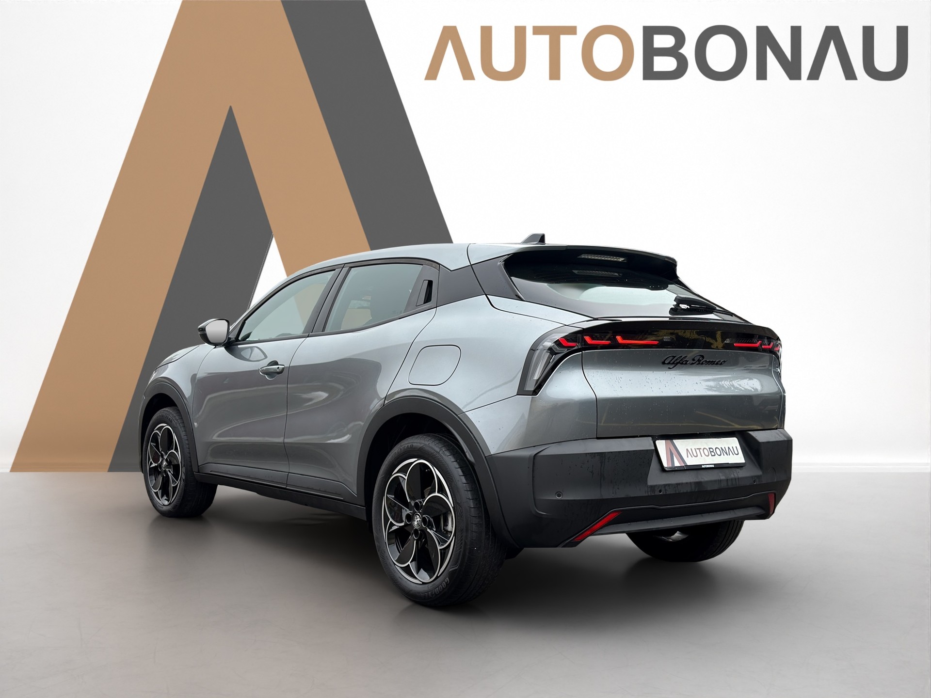 ALFA ROMEO Junior Elettrica-showroom-element-2