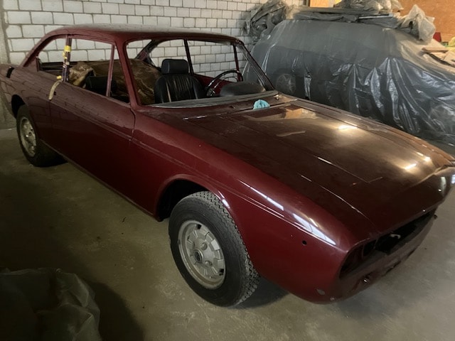 LANCIA 2000-image-1