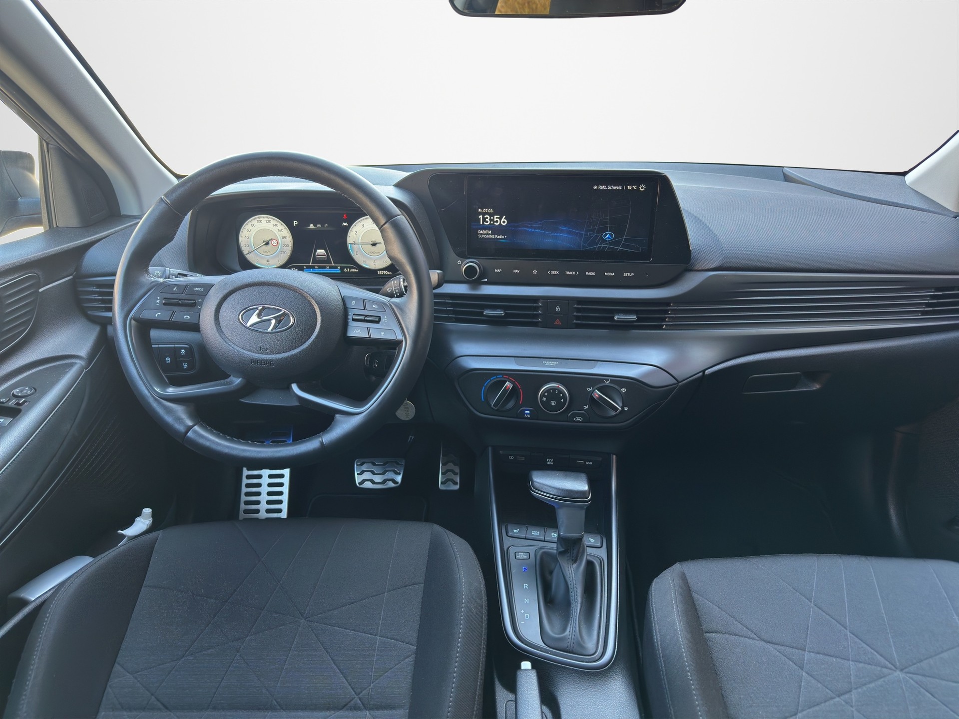 HYUNDAI Bayon 1.0 T-GDi Amplia DCT-image-12
