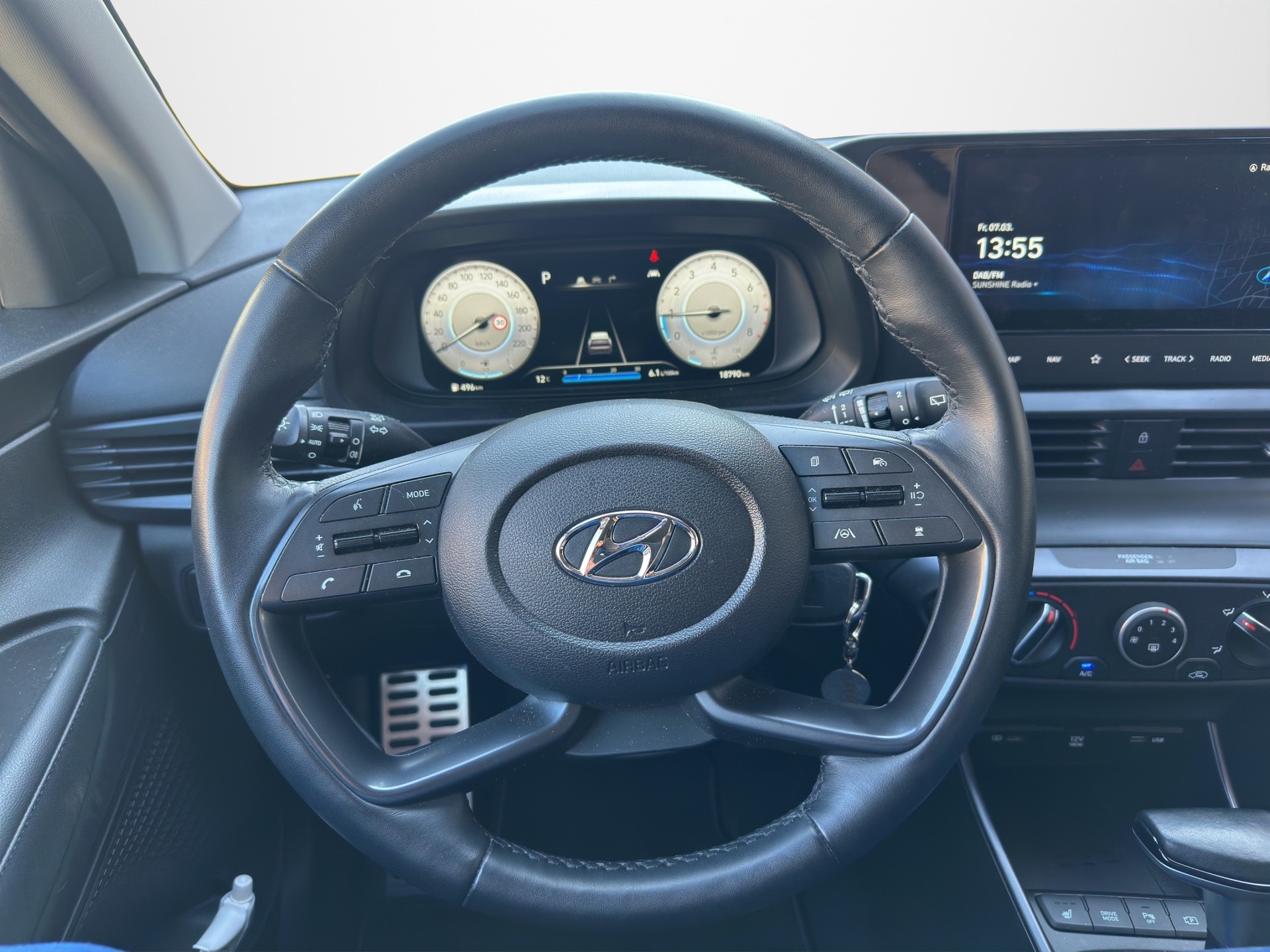 HYUNDAI Bayon 1.0 T-GDi Amplia DCT-image-9