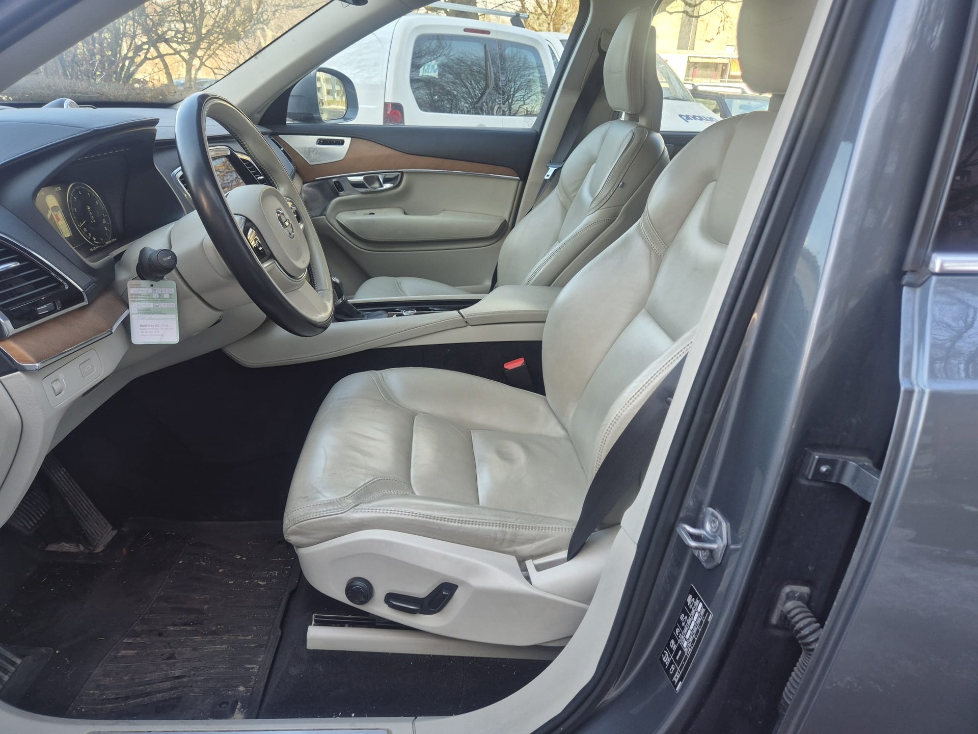 VOLVO XC90 T6 AWD Kinetic Geartronic-image-10