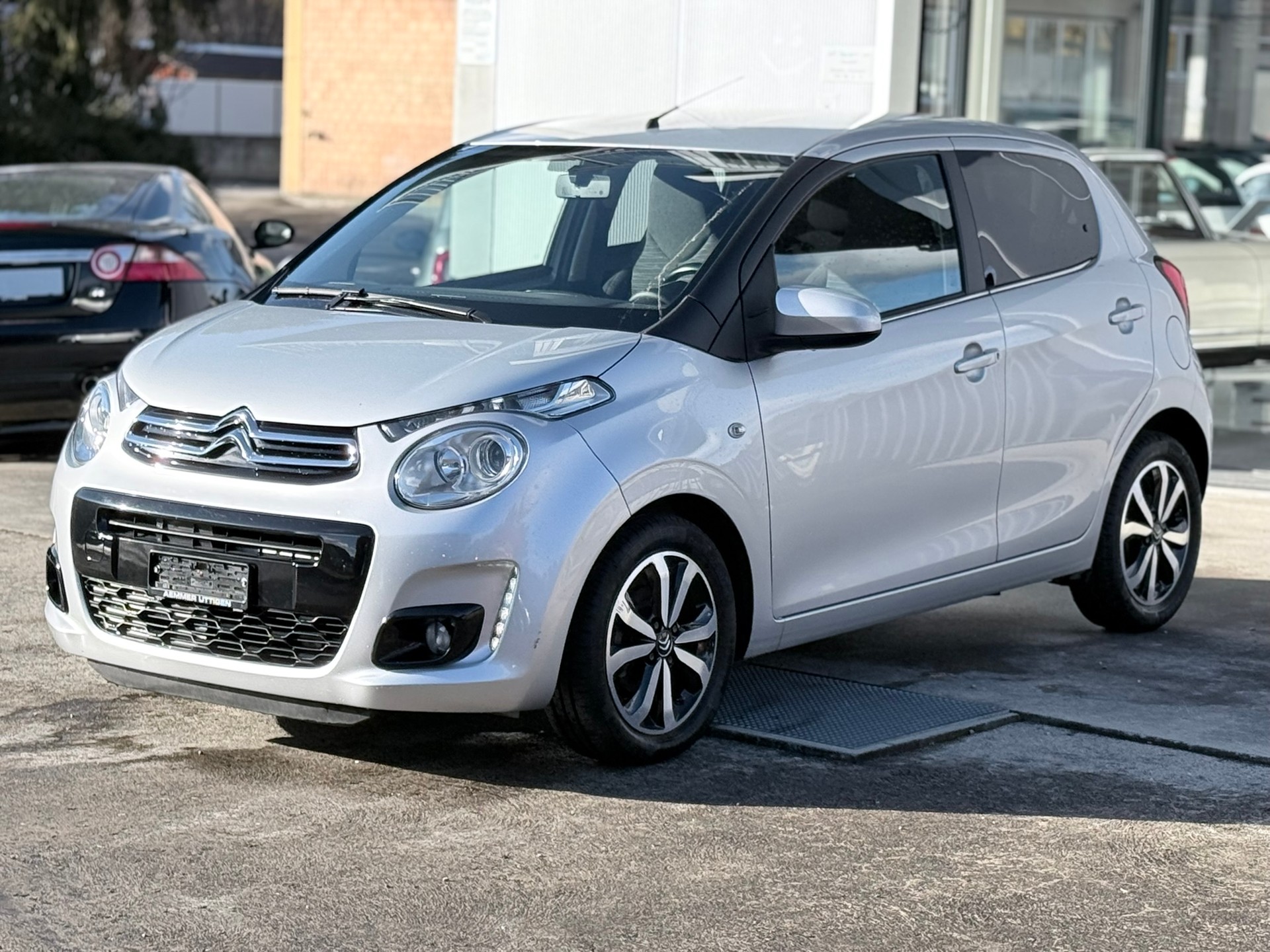 CITROEN C1 1.2 VTi Shine Airscape