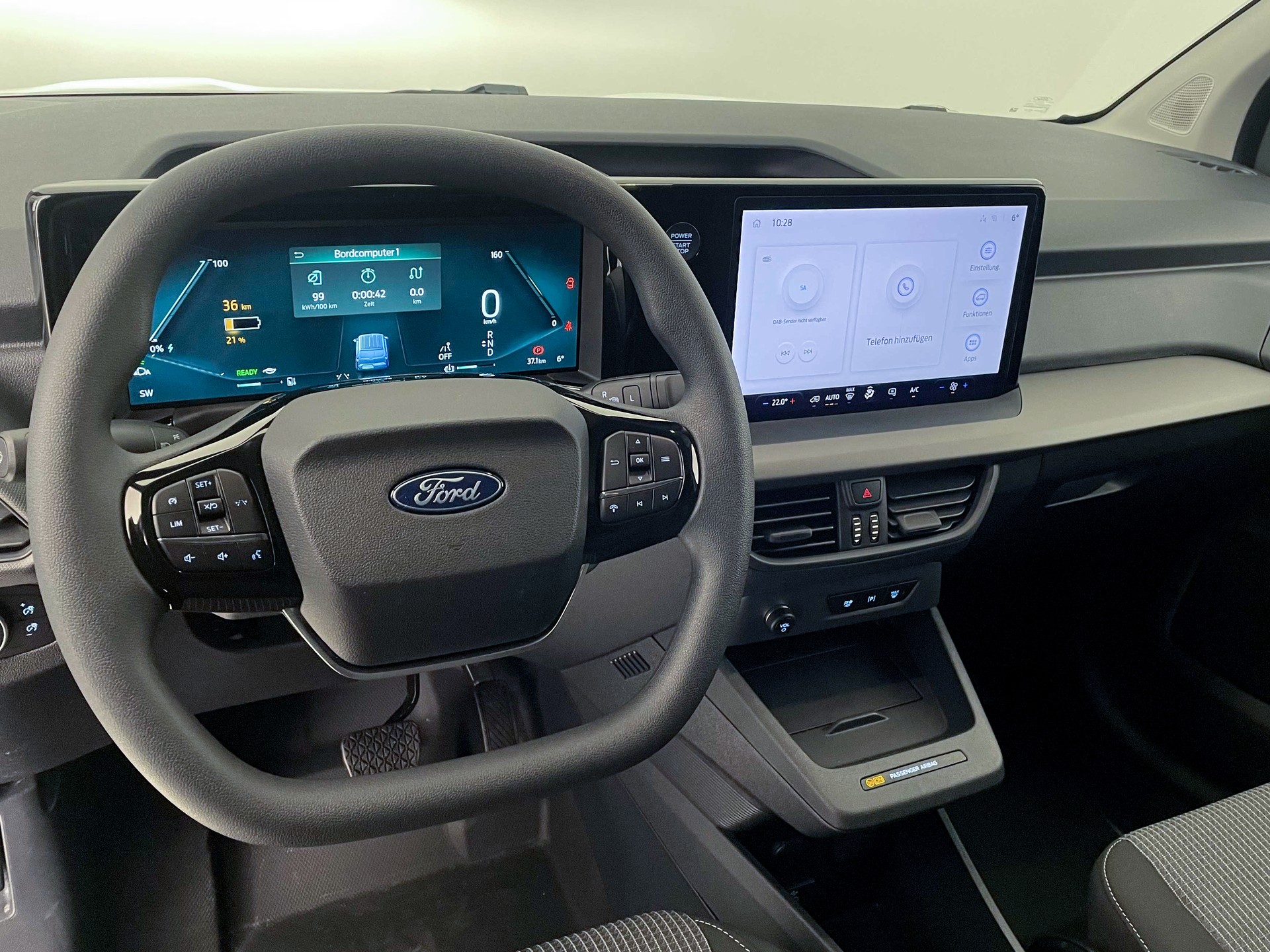FORD E-Transit Courier Van Trend-image-23