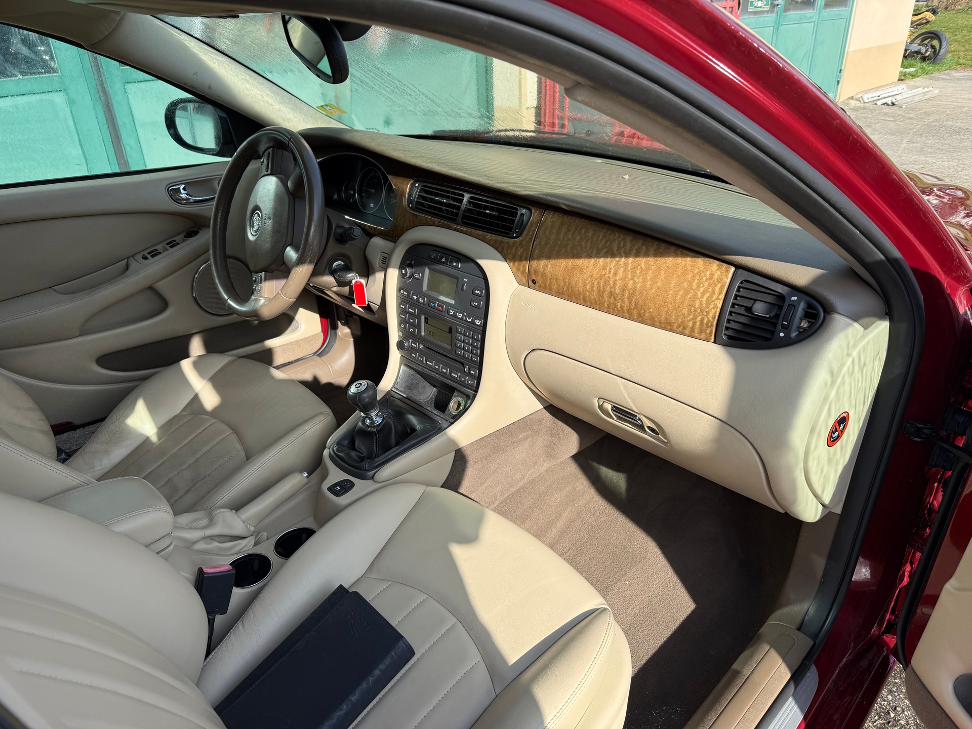 JAGUAR X-Type Estate 2.0D Classic-image-5