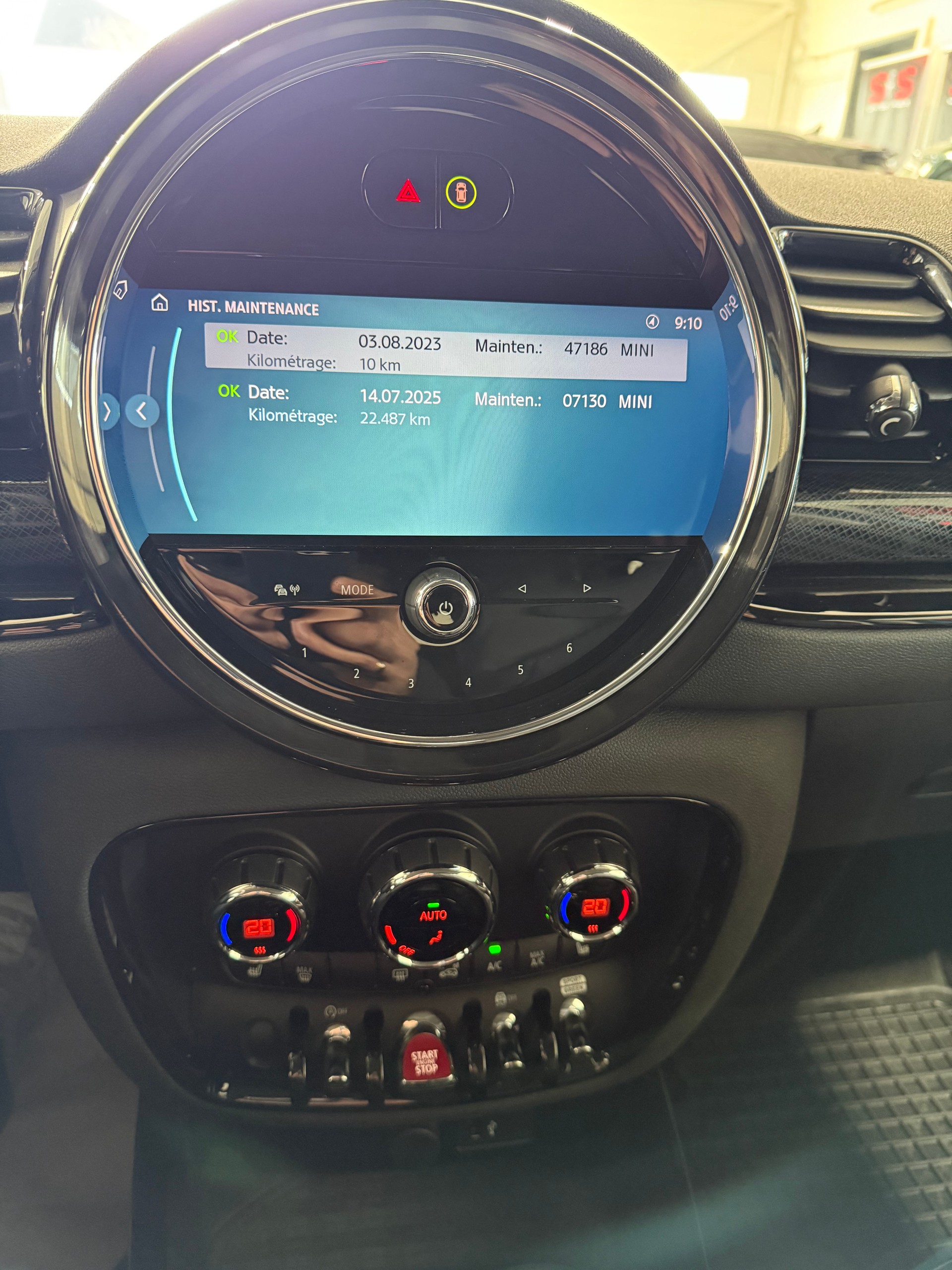 MINI Clubman Cooper Untold Edition Steptronic DKG-image-10