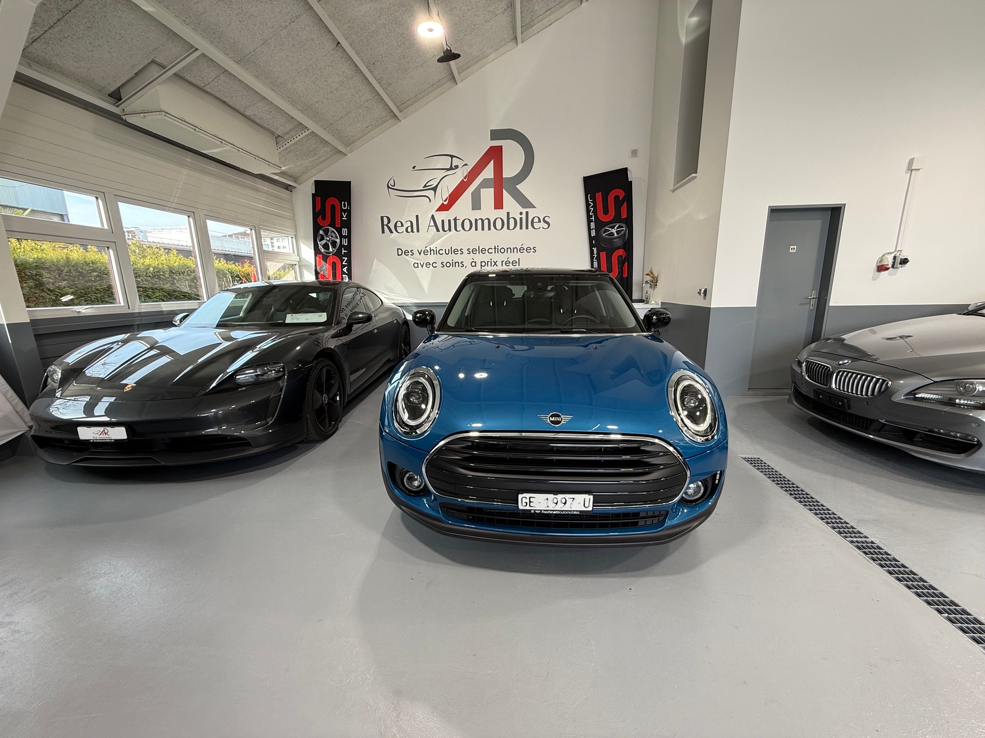 MINI Clubman Cooper Untold Edition Steptronic DKG-image-1