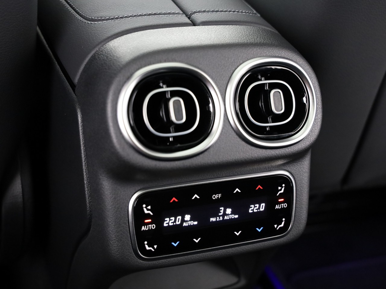 MERCEDES-BENZ GLC 220 d 4Matic 9G-Tronic-image-17