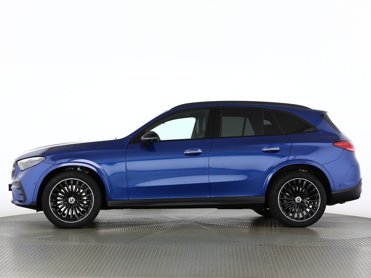 MERCEDES-BENZ GLC 220 d 4Matic 9G-Tronic-showroom-element-2