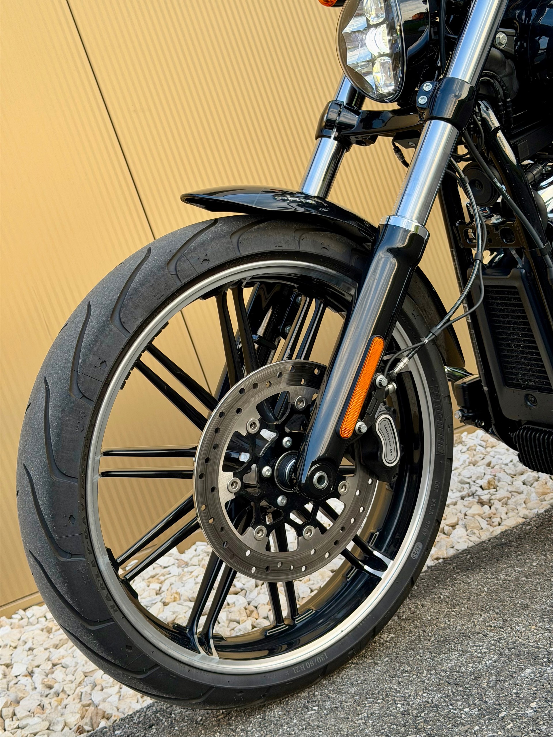 HARLEY-DAVIDSON FXBR Breakout 107 ABS-image-8