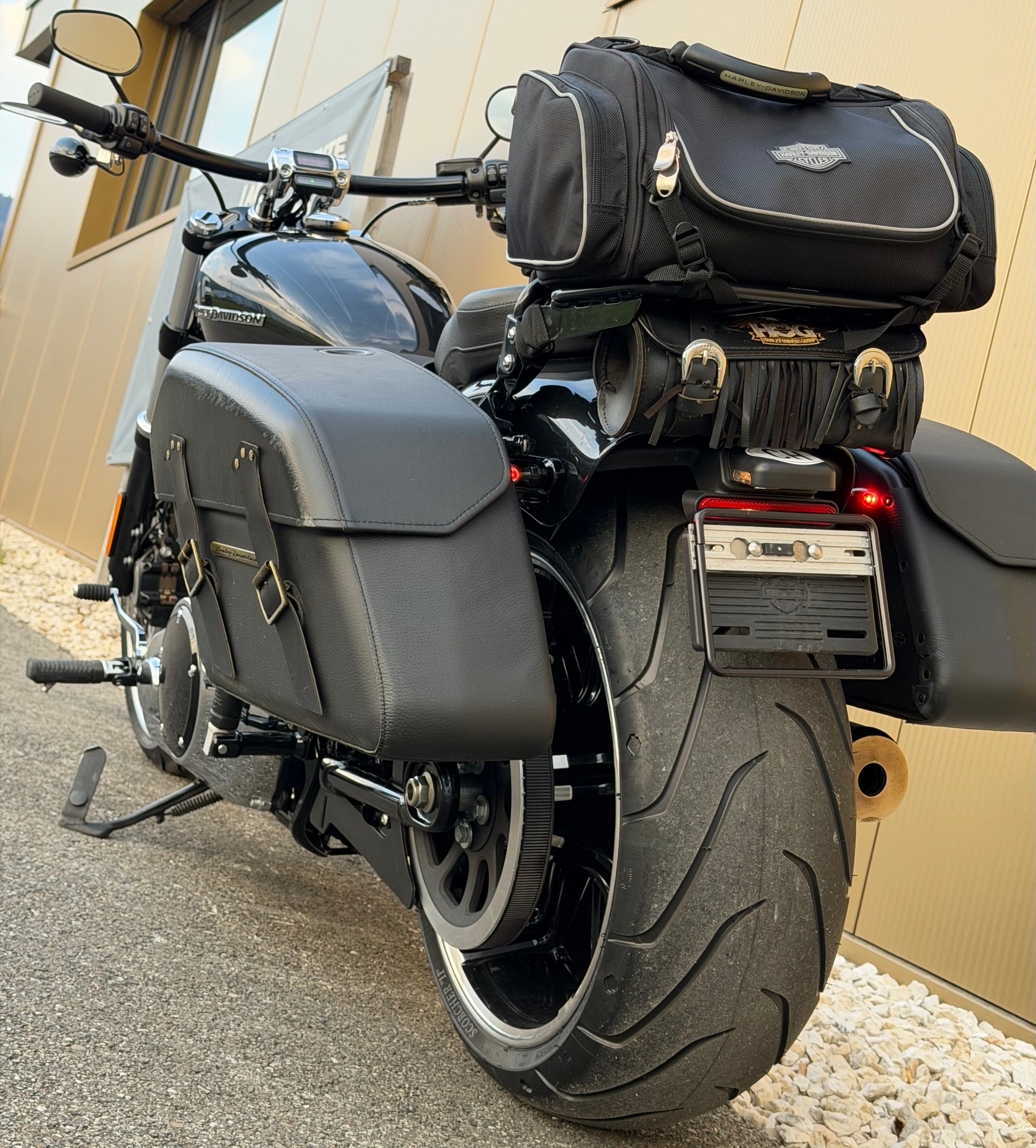 HARLEY-DAVIDSON FXBR Breakout 107 ABS-image-12
