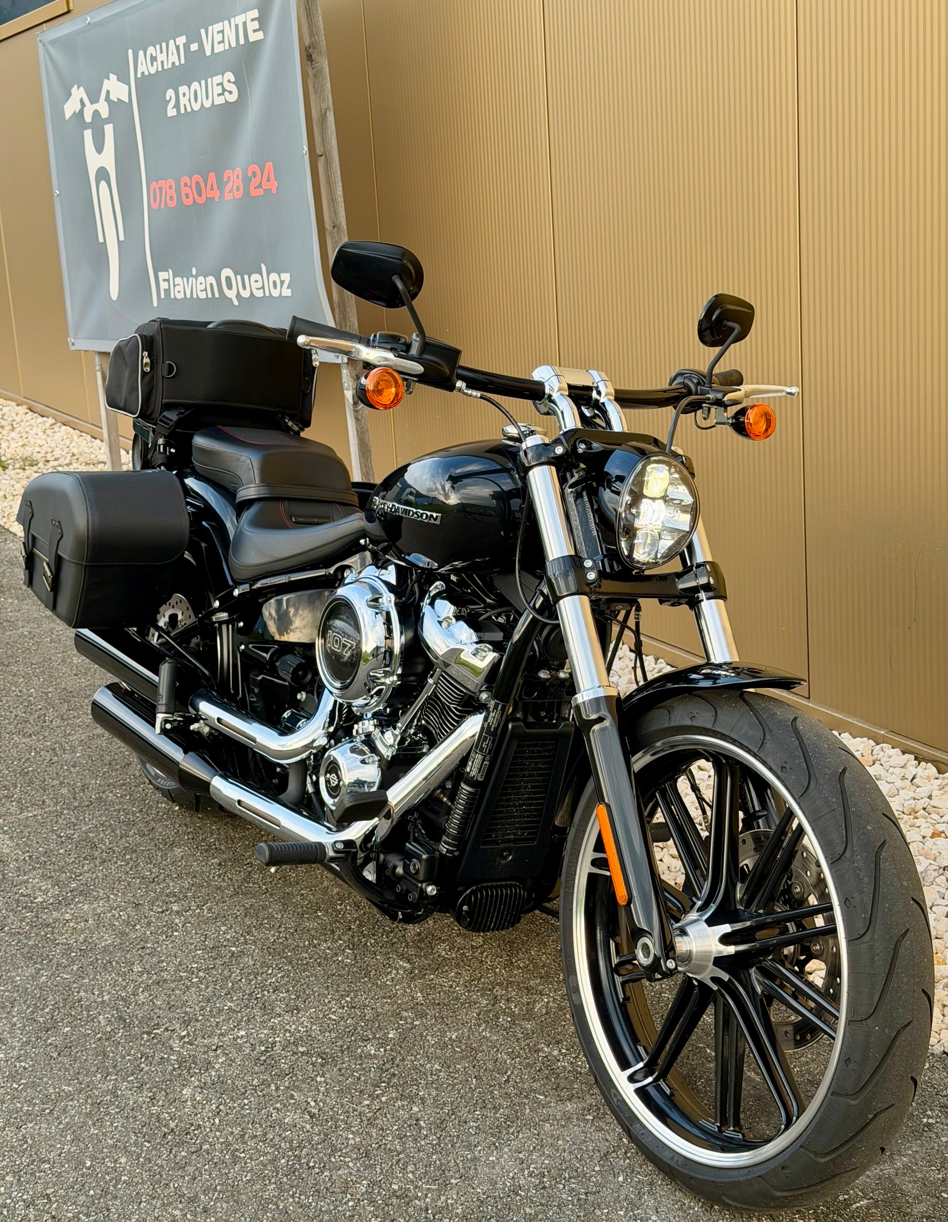 HARLEY-DAVIDSON FXBR Breakout 107 ABS-image-0