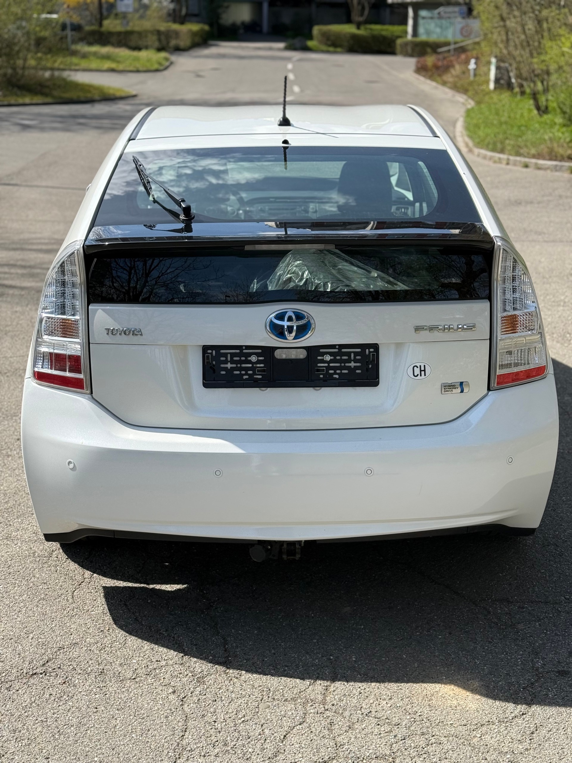 TOYOTA Prius 1.8 16V HSD Luna-image-5