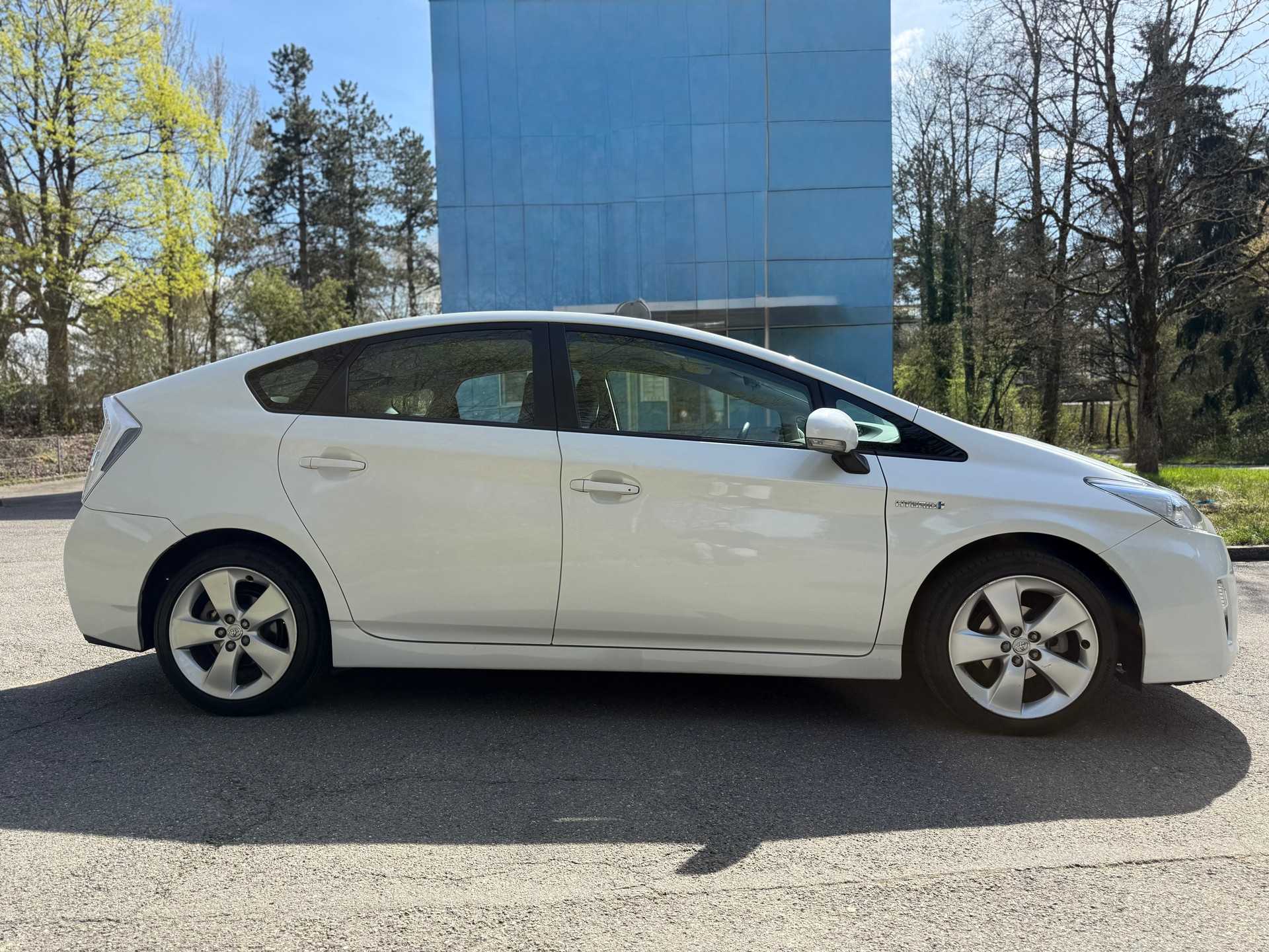 TOYOTA Prius 1.8 16V HSD Luna-image-7