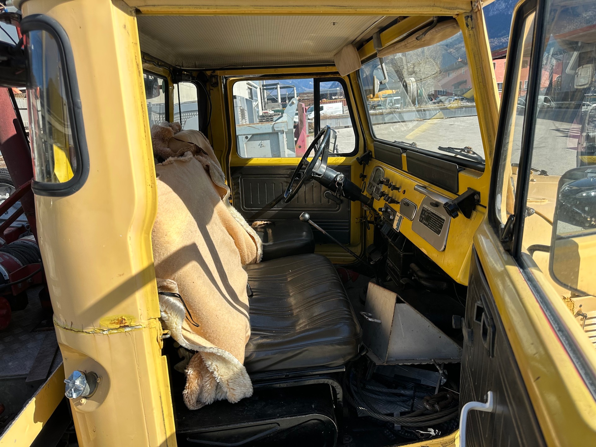 TOYOTA FJ 45 LP KW-image-9