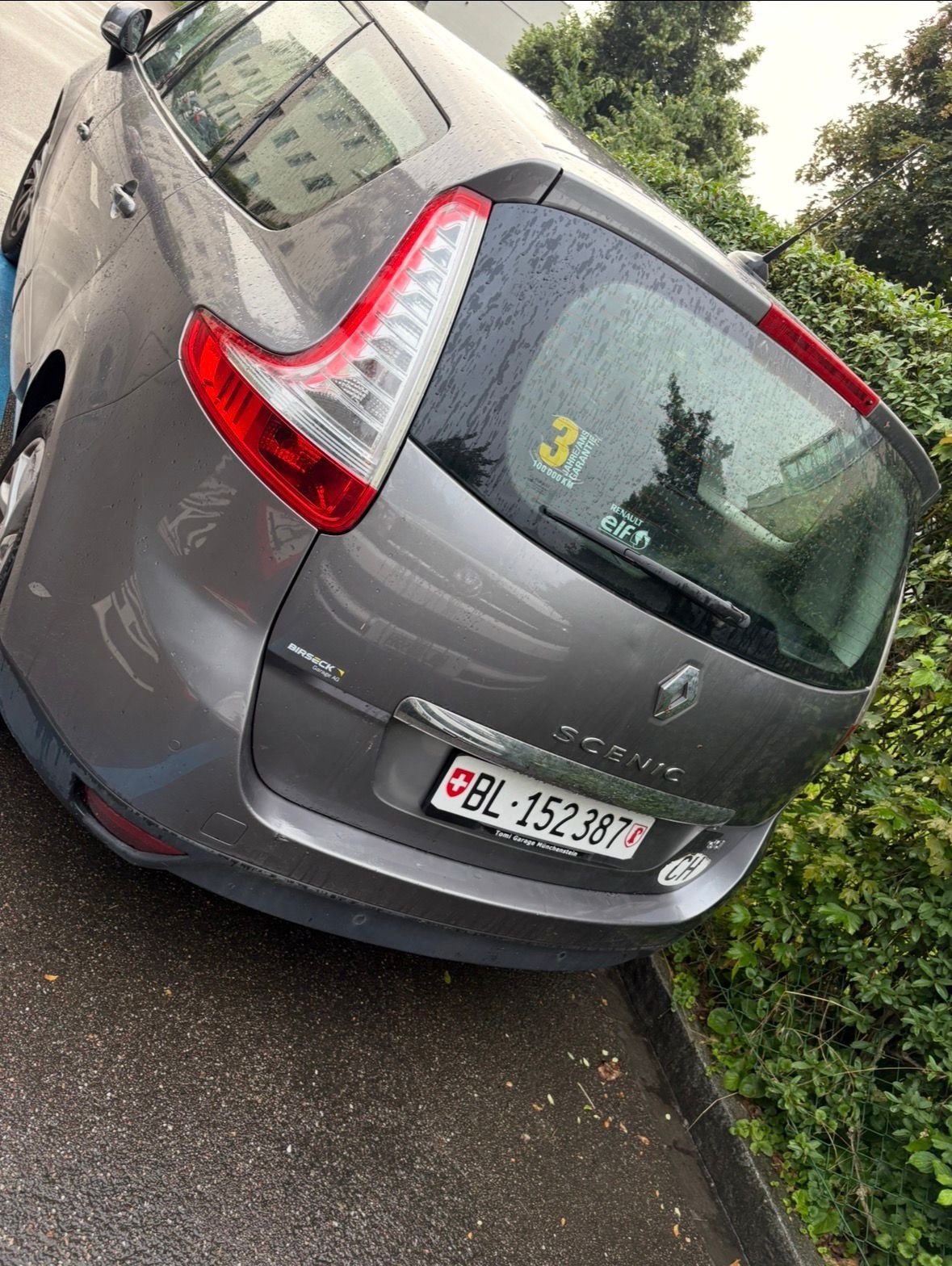 RENAULT Grand Scénic 1.5 dCi Dynamique EDC-image-1