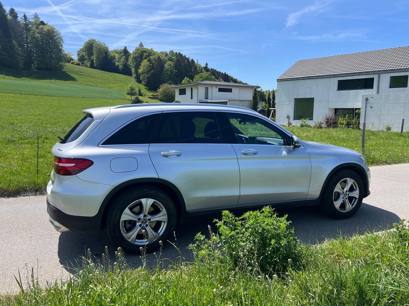 MERCEDES-BENZ GLC 250 d AMG Line 4Matic 9G-Tronic-image-1