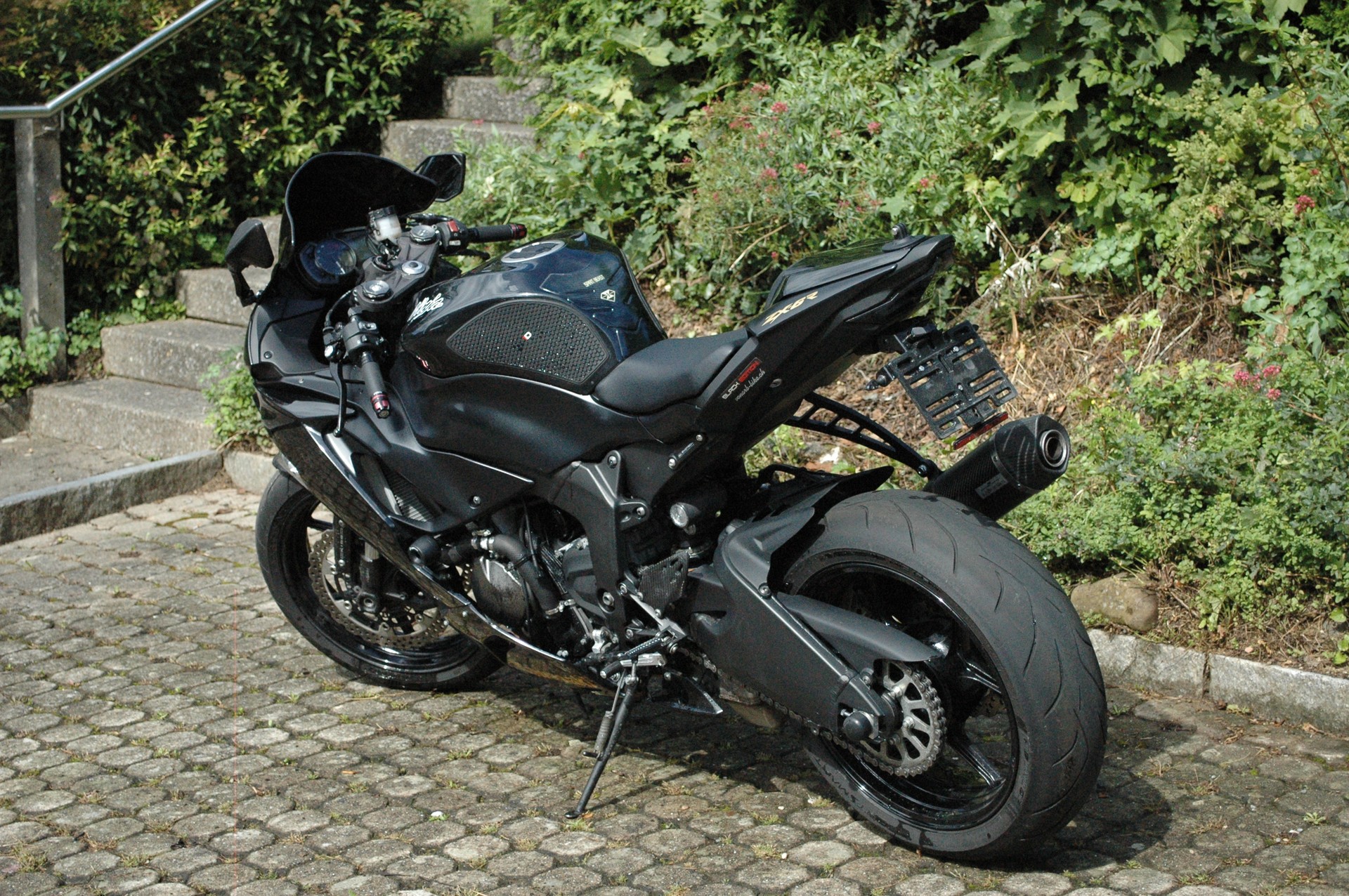 KAWASAKI NINJA ZX-6R-image-2