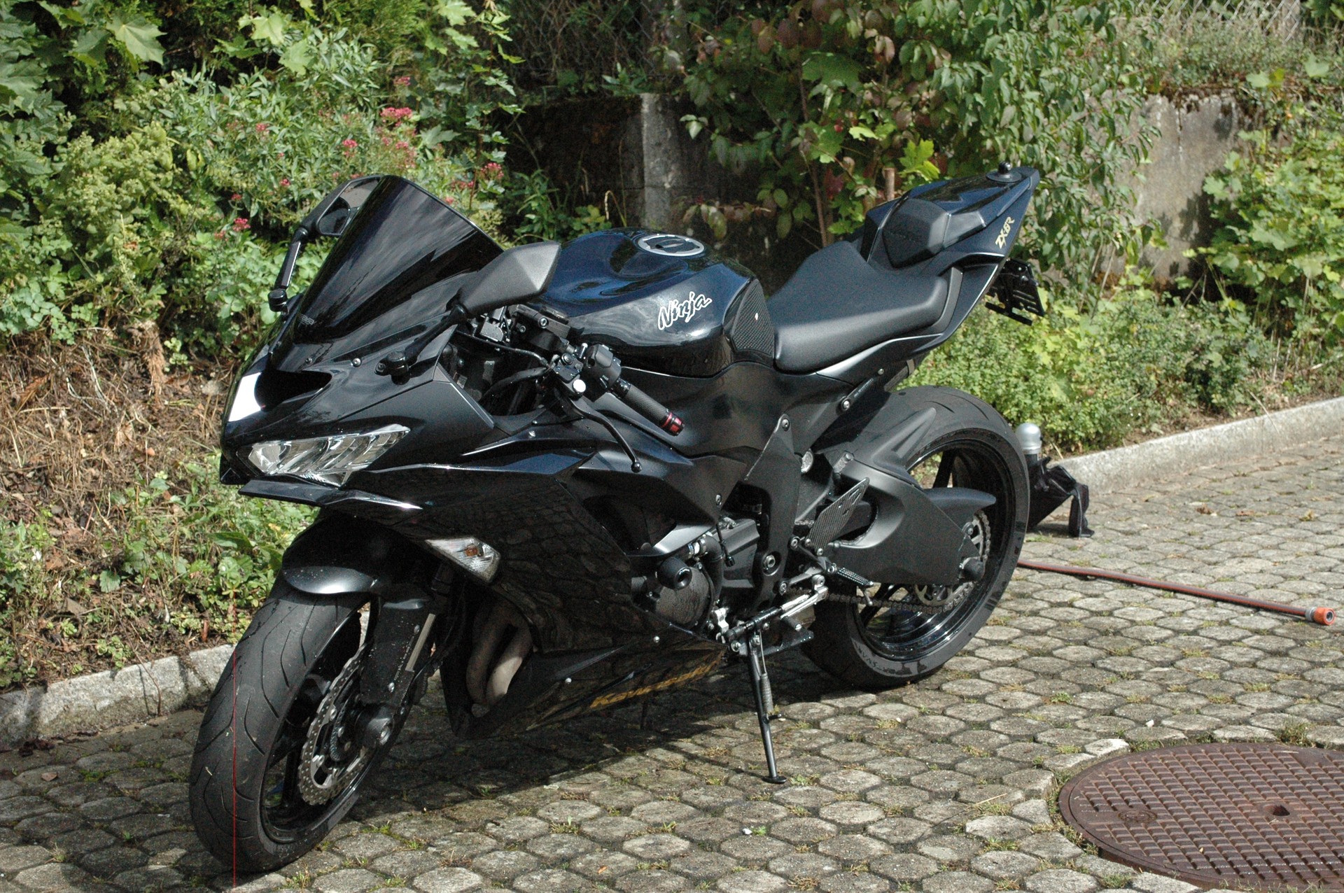 KAWASAKI NINJA ZX-6R-image-1