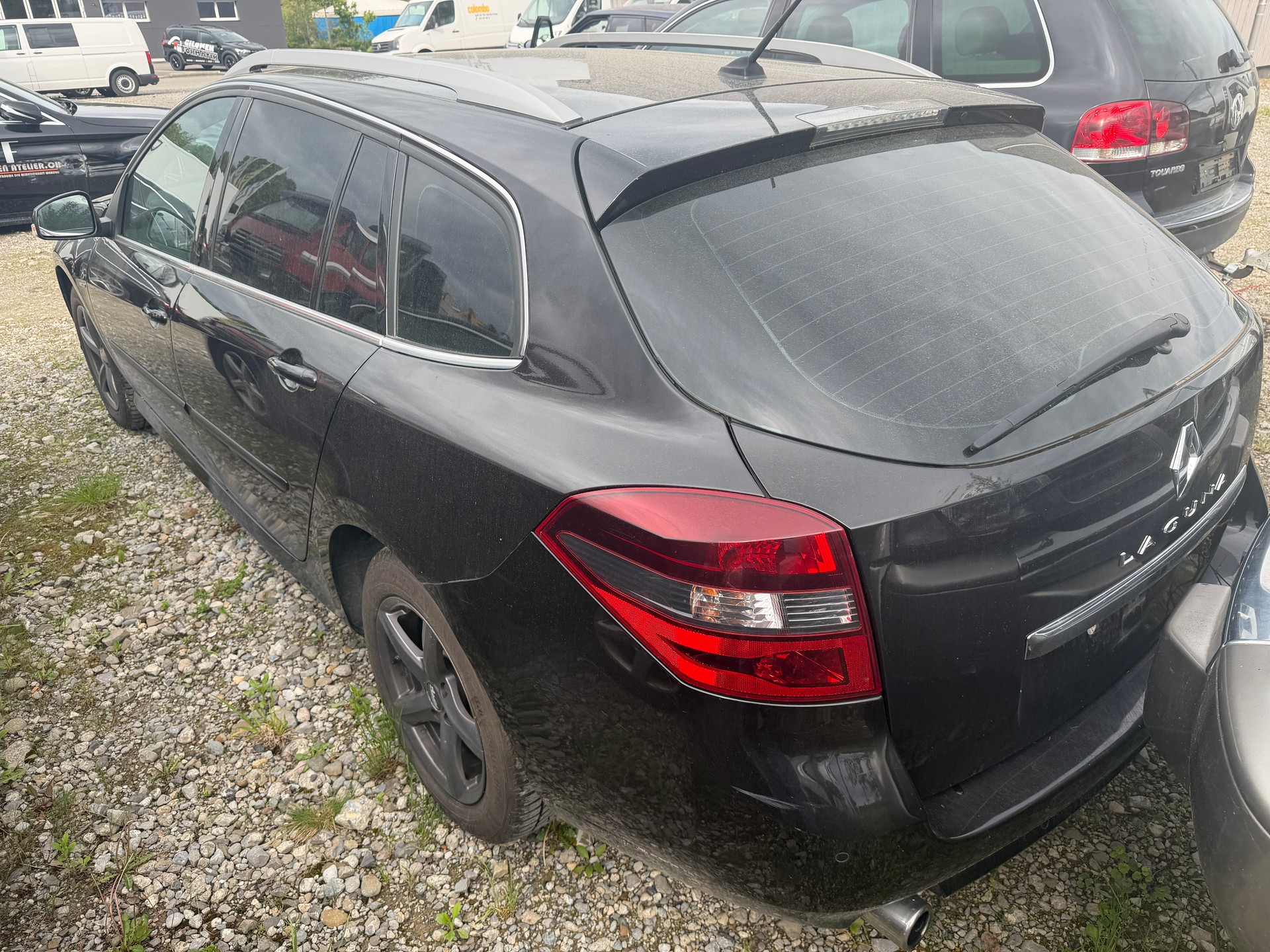 RENAULT Laguna Grandtour 2.0 dCi Bose-image-3