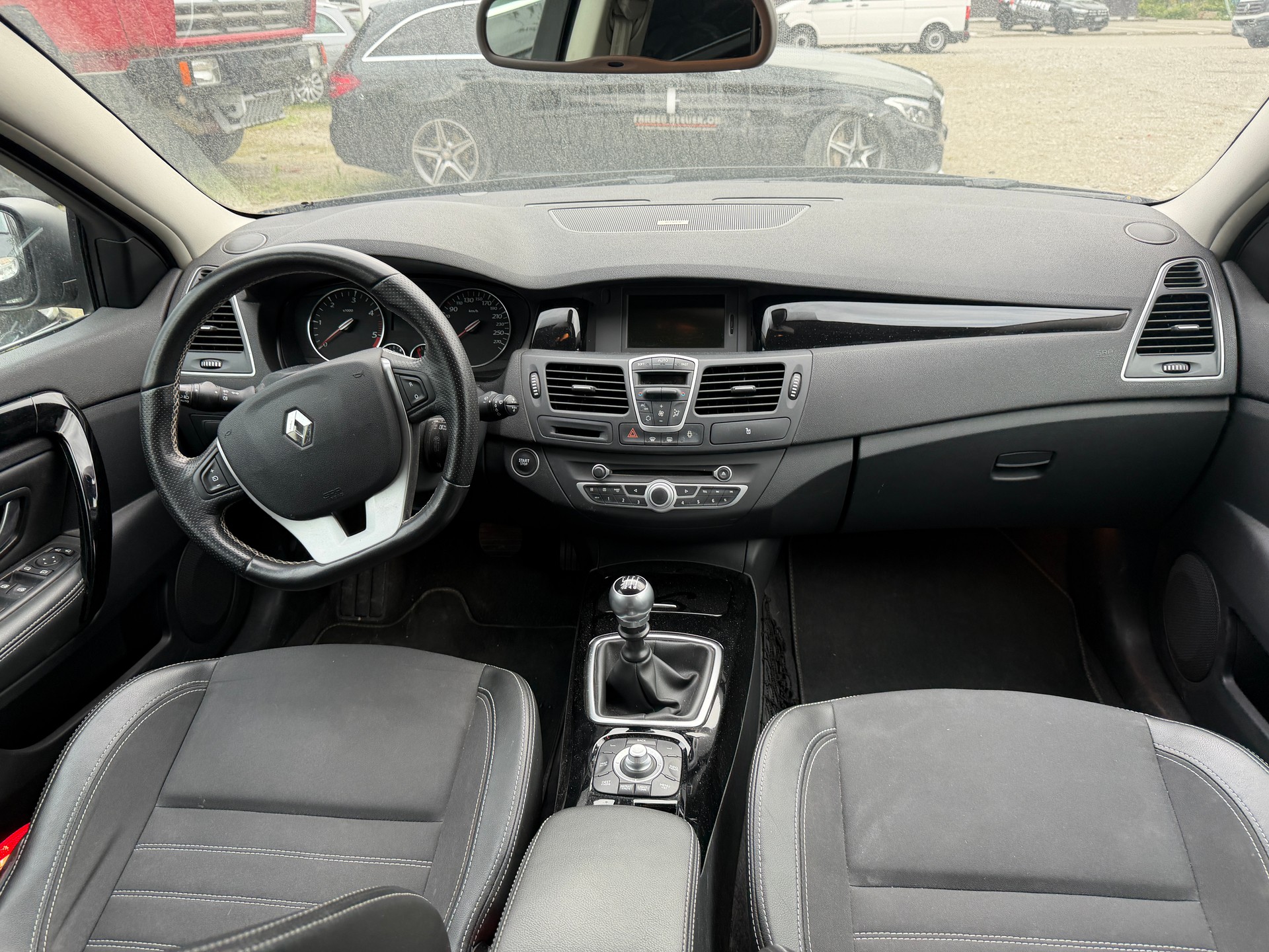 RENAULT Laguna Grandtour 2.0 dCi Bose-image-4