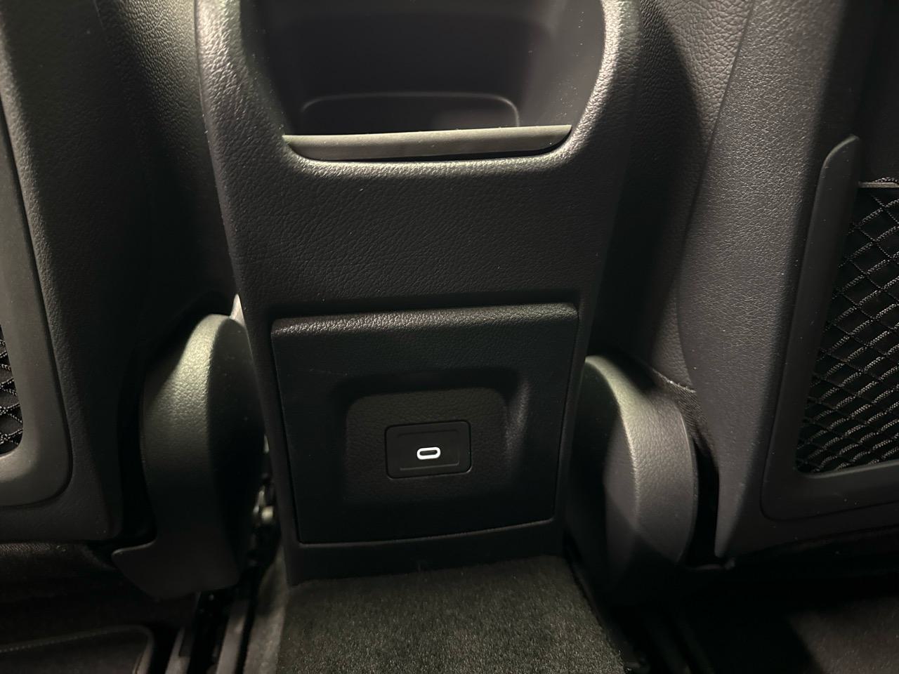 MERCEDES-BENZ A 180 Sportline 7G-DCT-image-12