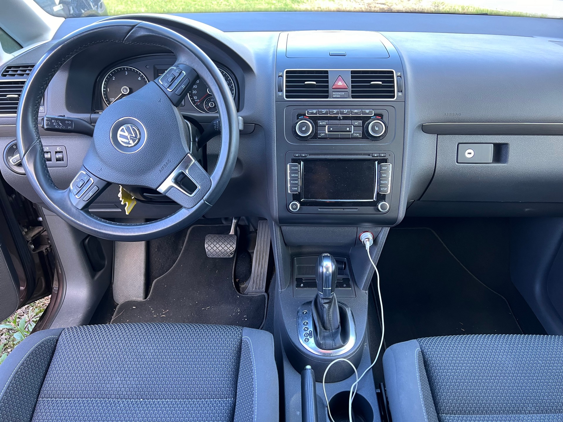 VW Touran 1.6 TDI Comfortline DSG 7-Platz Die Getriebelager sind neu gewechselt, und die Kupplung ist auch neu.-image-7