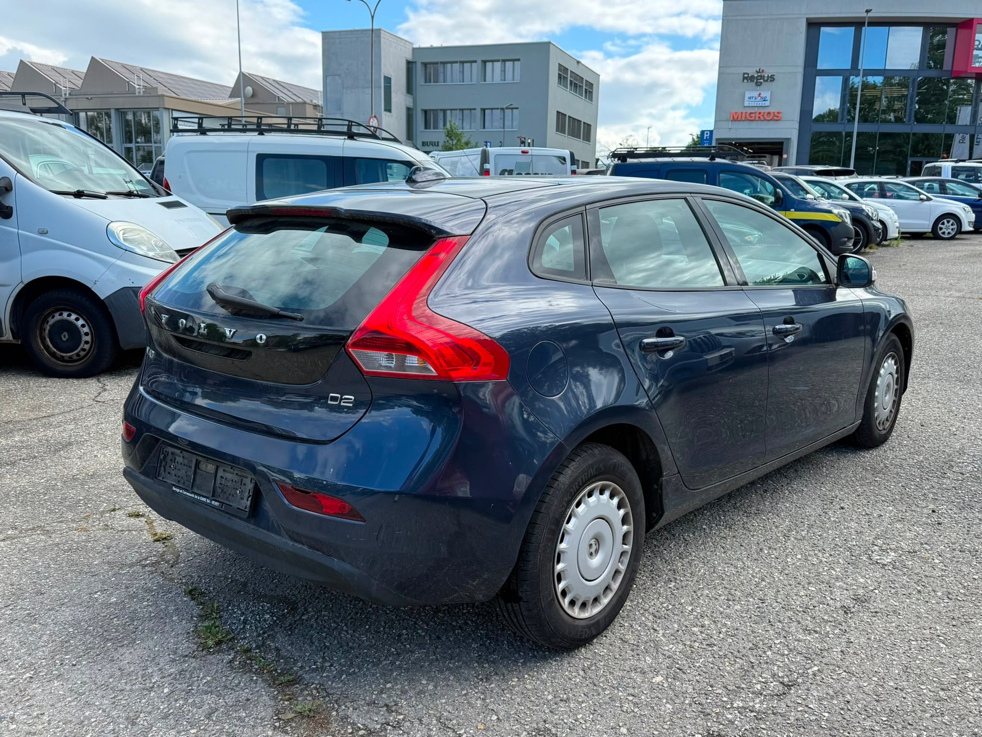 VOLVO V40 D2 Momentum-image-5