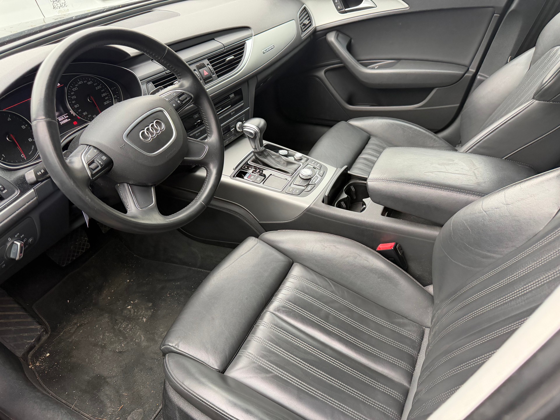 AUDI A6 Avant 3.0 TDI V6 quattro S-tronic-image-7