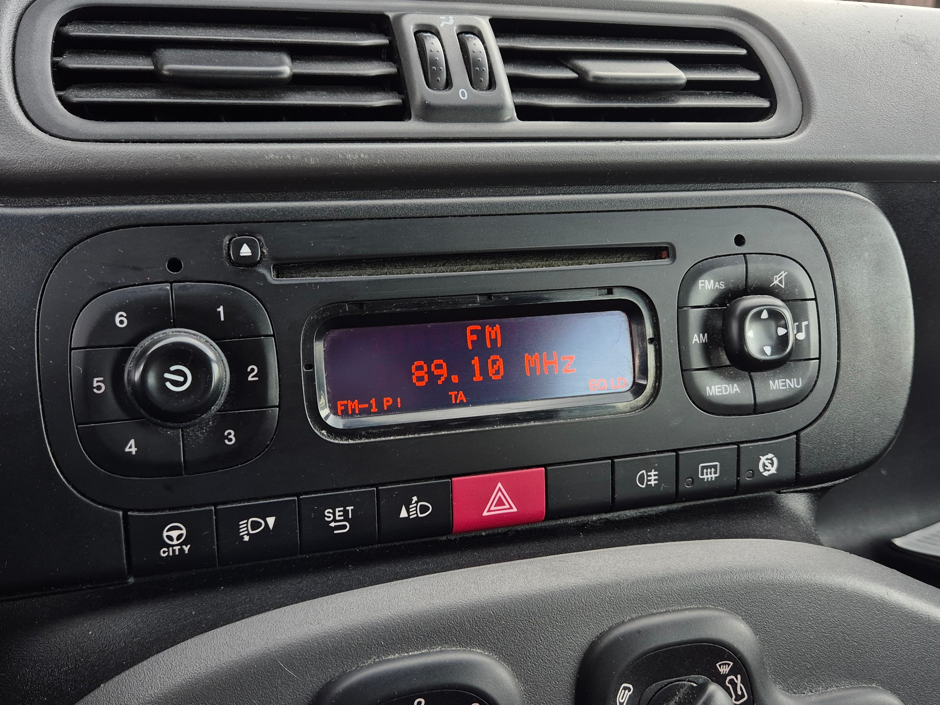FIAT Panda 0.9 Twinair Turbo Pop 4x4-image-18