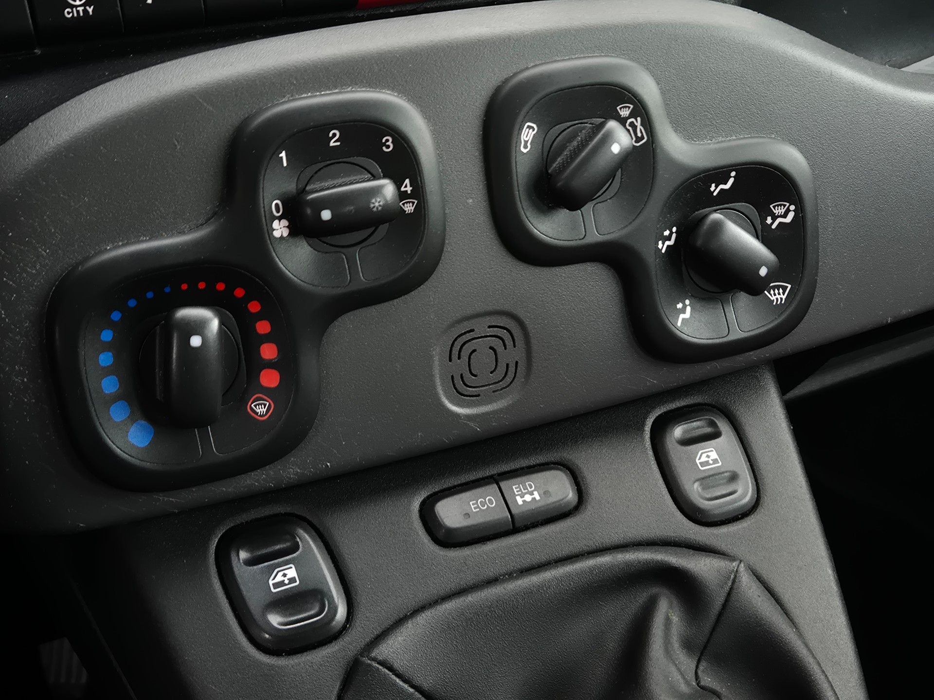 FIAT Panda 0.9 Twinair Turbo Pop 4x4-image-17