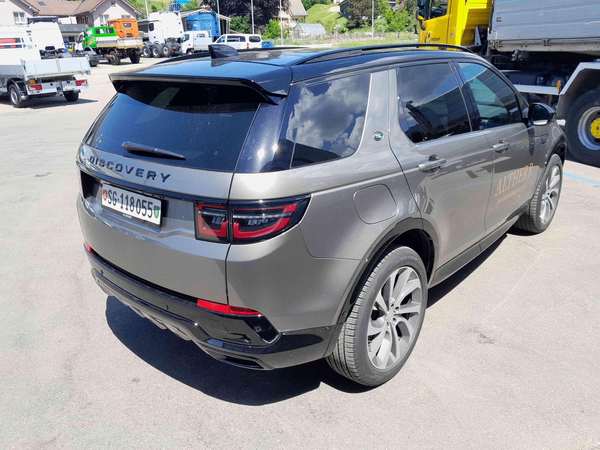LAND ROVER Discovery Sport 1.5 T 270e Dynamic HSE-image-4