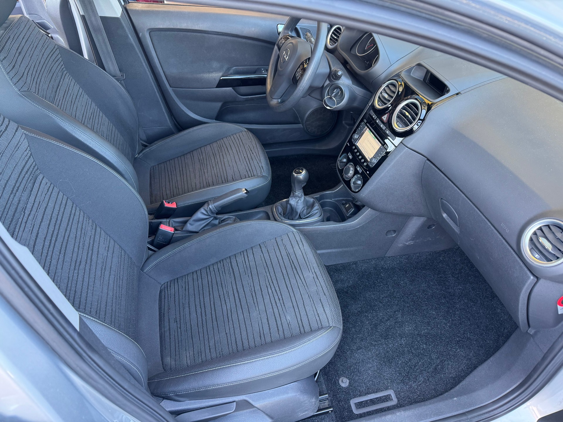 OPEL Corsa 1.3 CDTI ecoFLEX Active Edition-image-9