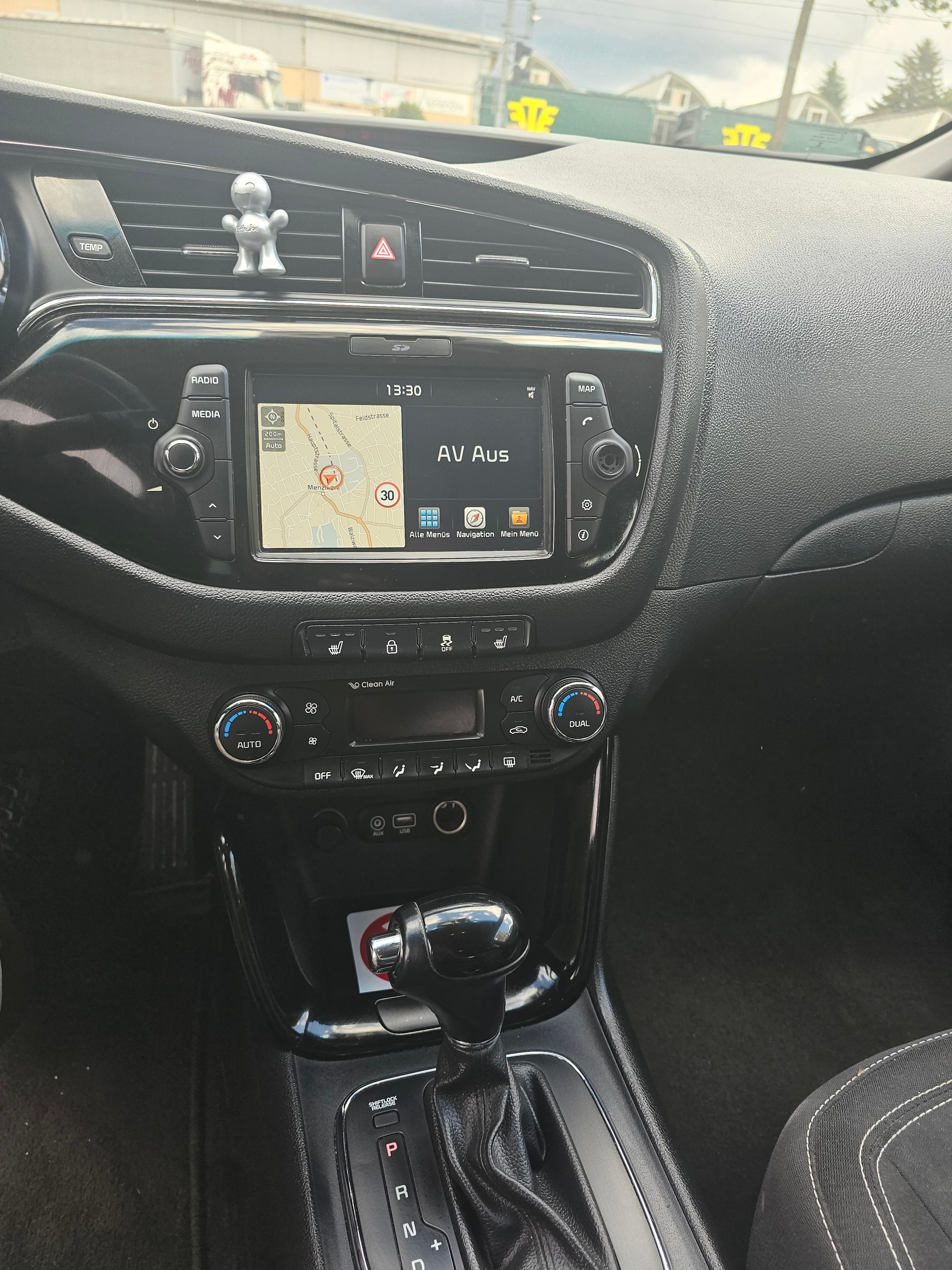 KIA Cee'd Sportswagon 1.6 GDi Style DCT-image-10