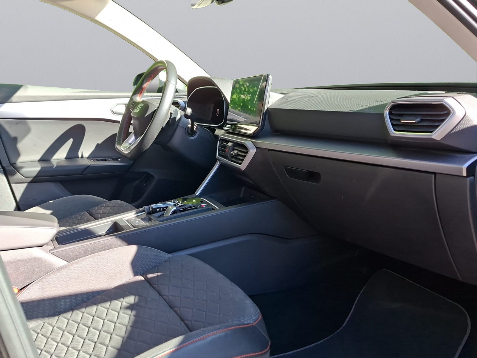 SEAT Leon ST 1.4 eHybrid pHEV DSG FR-image-12