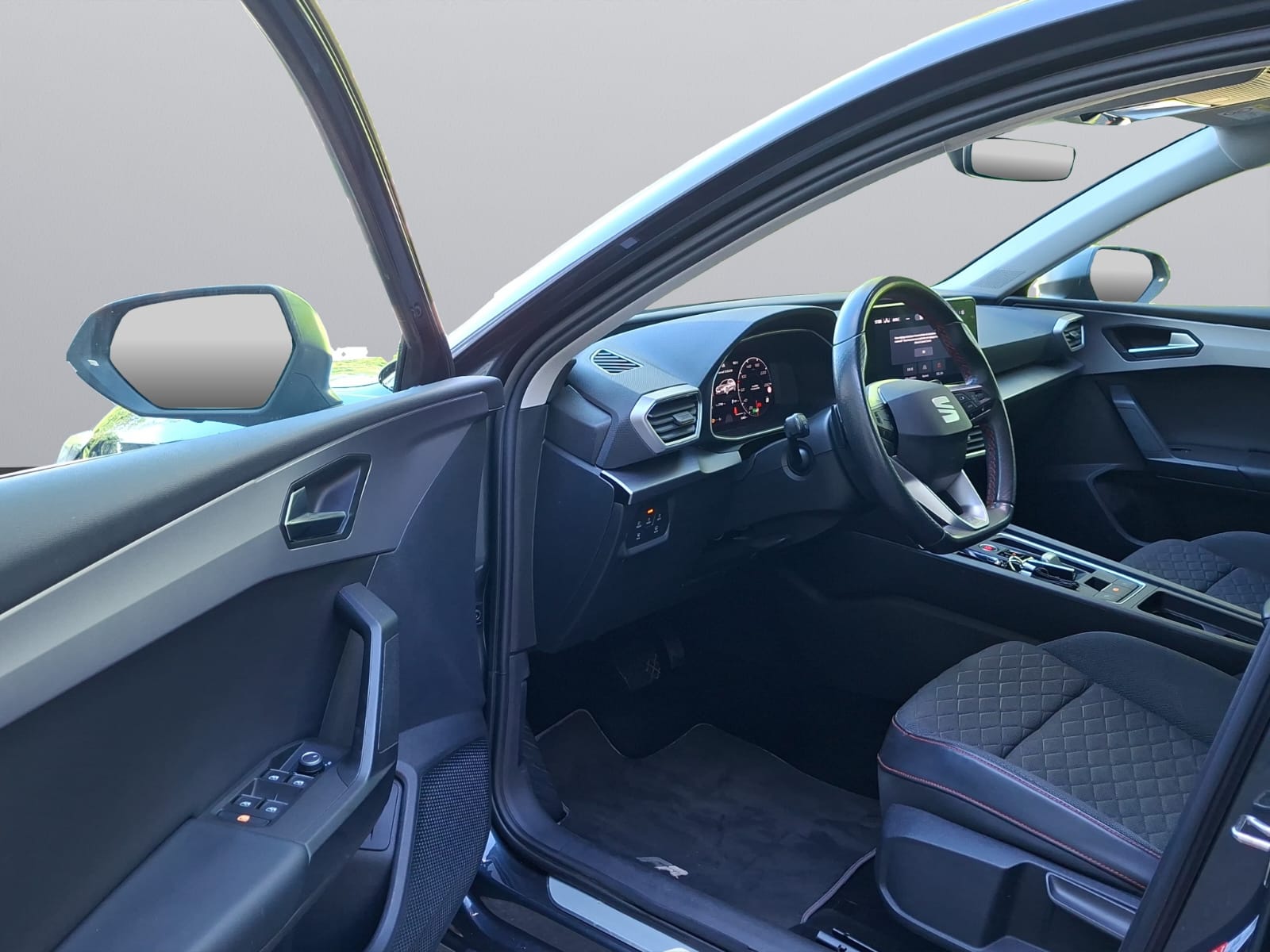SEAT Leon ST 1.4 eHybrid pHEV DSG FR-image-11