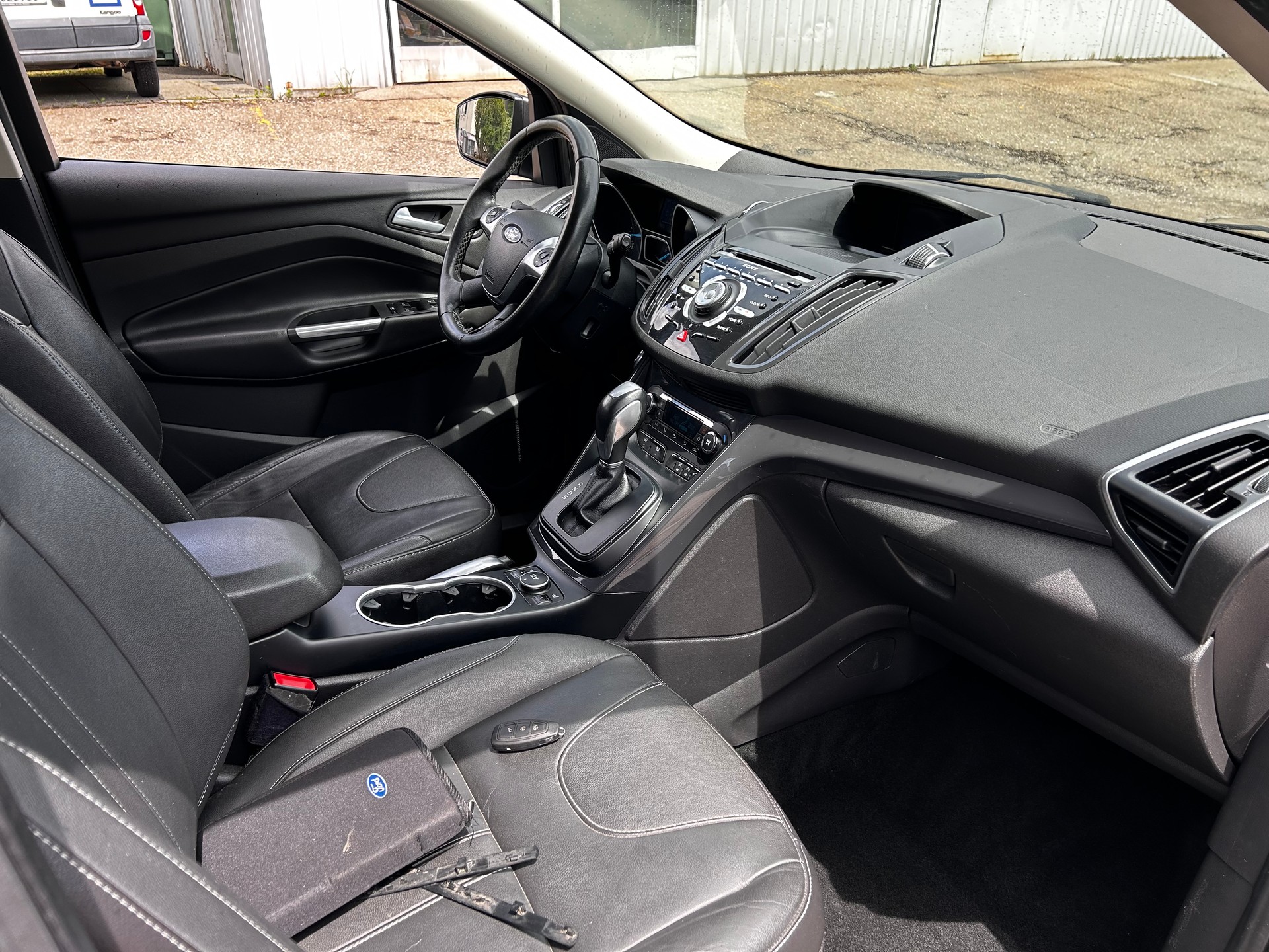 FORD Kuga 1.6 SCTi Titanium S 4WD Automatic-image-8