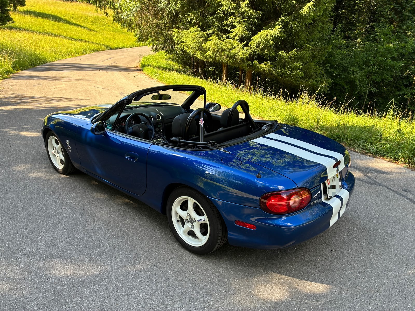 MAZDA 1.8i-16V Anniversary Youngster-image-2