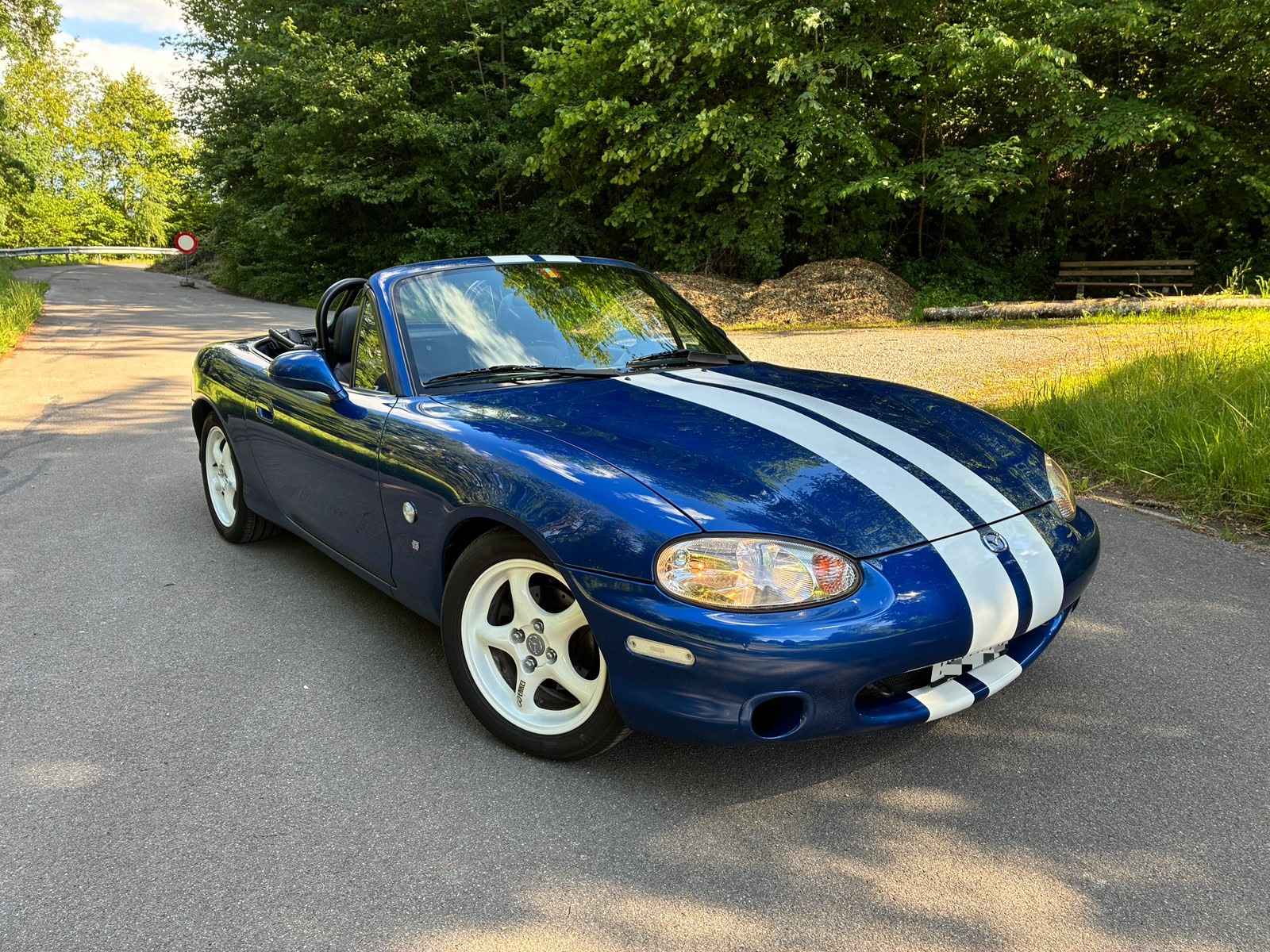 MAZDA 1.8i-16V Anniversary Youngster