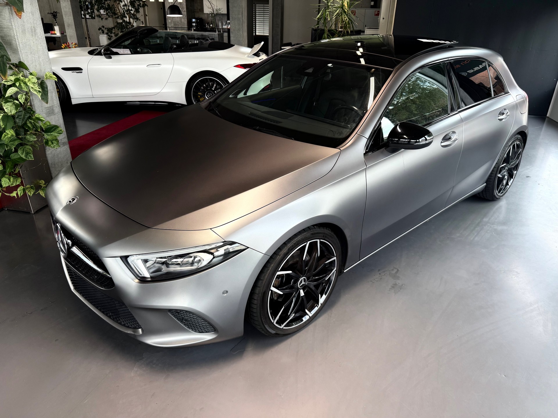 MERCEDES-BENZ A 200 Progressive 7G-DCT-showroom-element-1